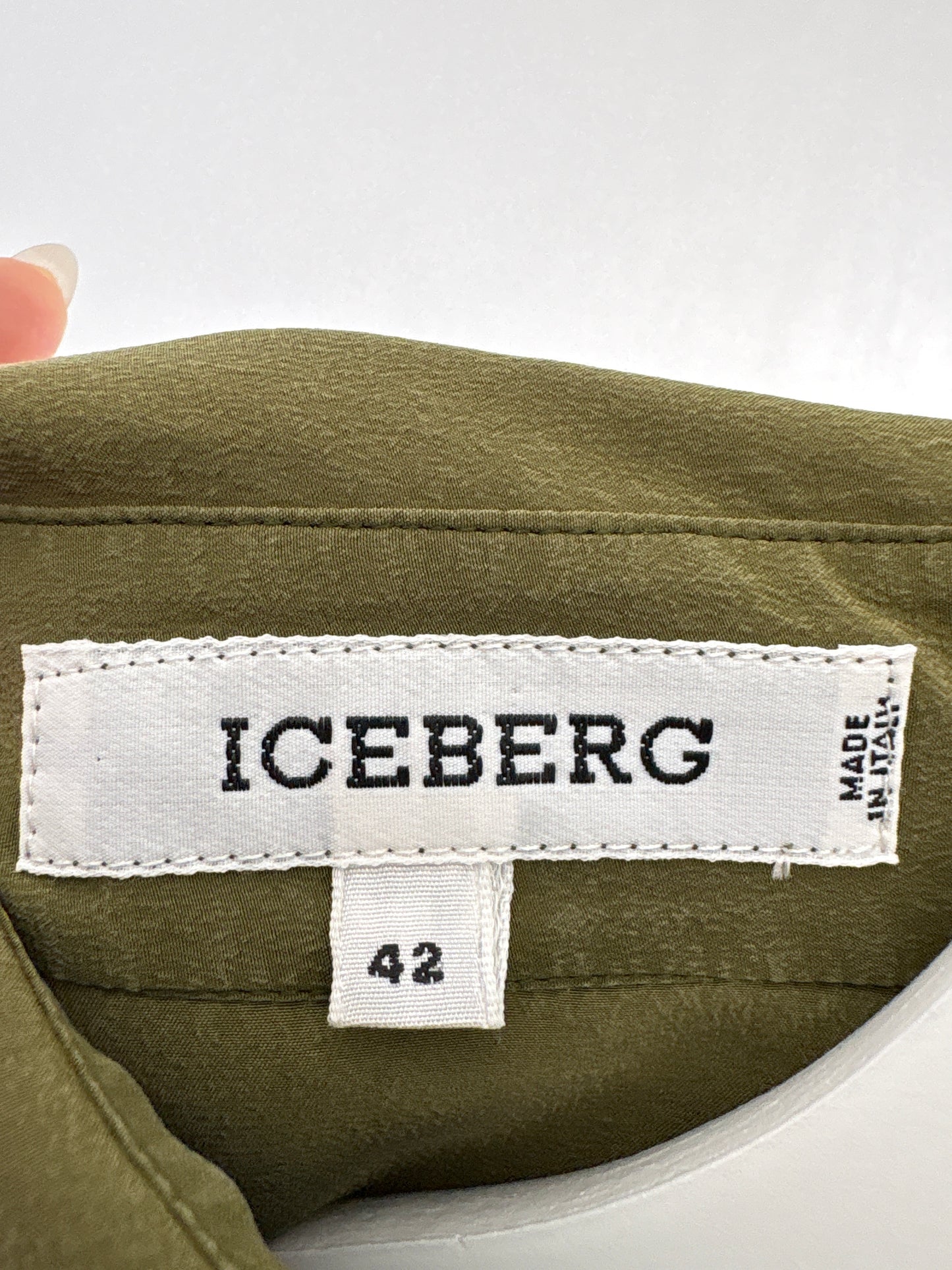 Rochie luxury Iceberg din mătase naturală kaki în croi amplu cu talie reglabilă