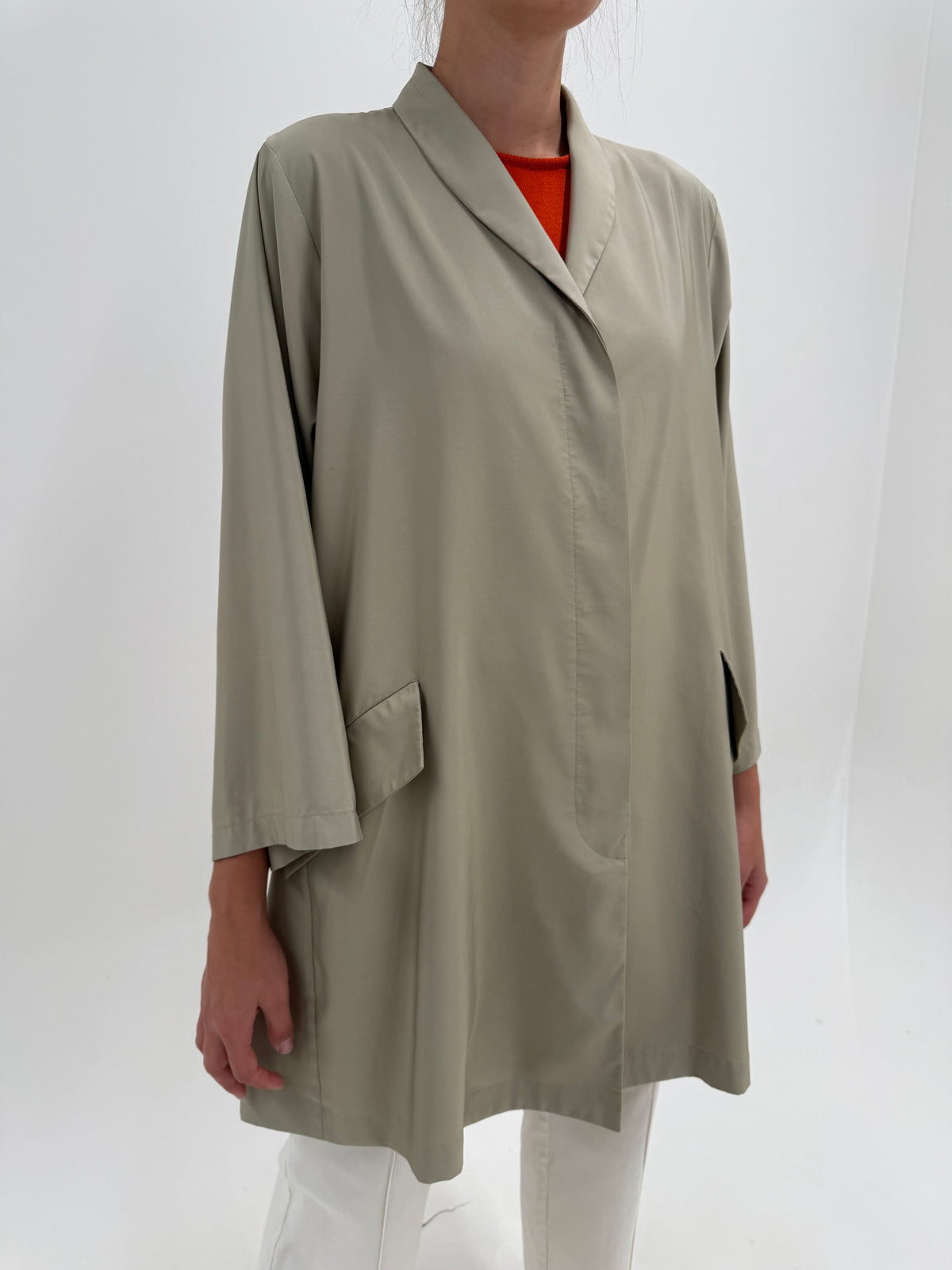 Trench Max Mara clasic din material excepțional Sage green