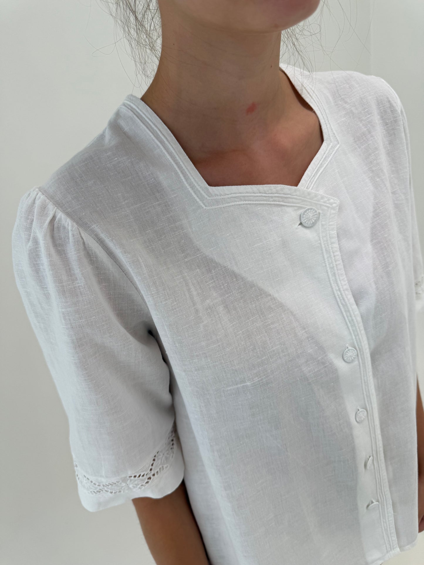 Cămașa vintage din pânză premium extrem de moale cu broderie anglaise