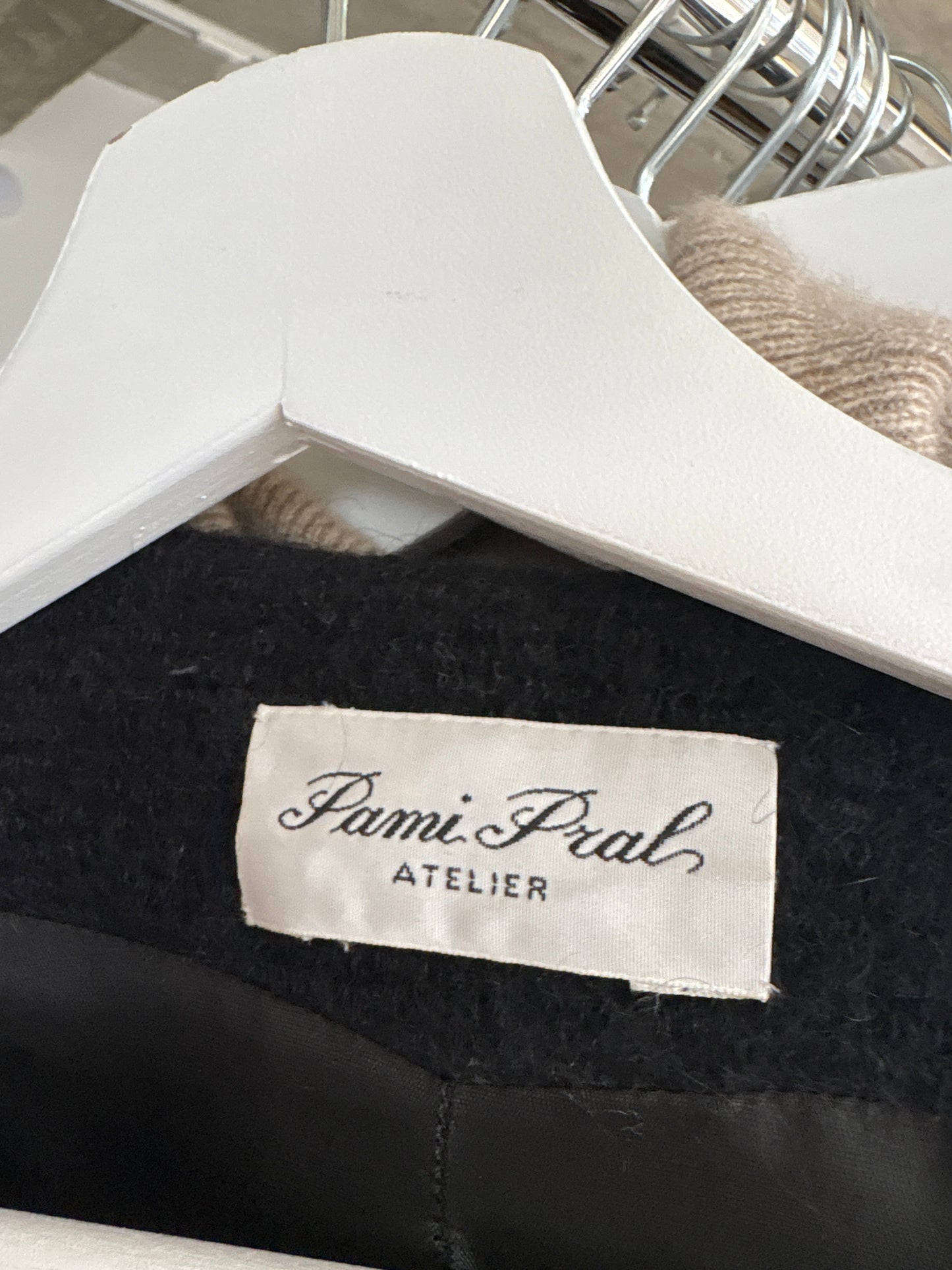 Sacou negru în stil Chanel de designer din baby mohair excepțional