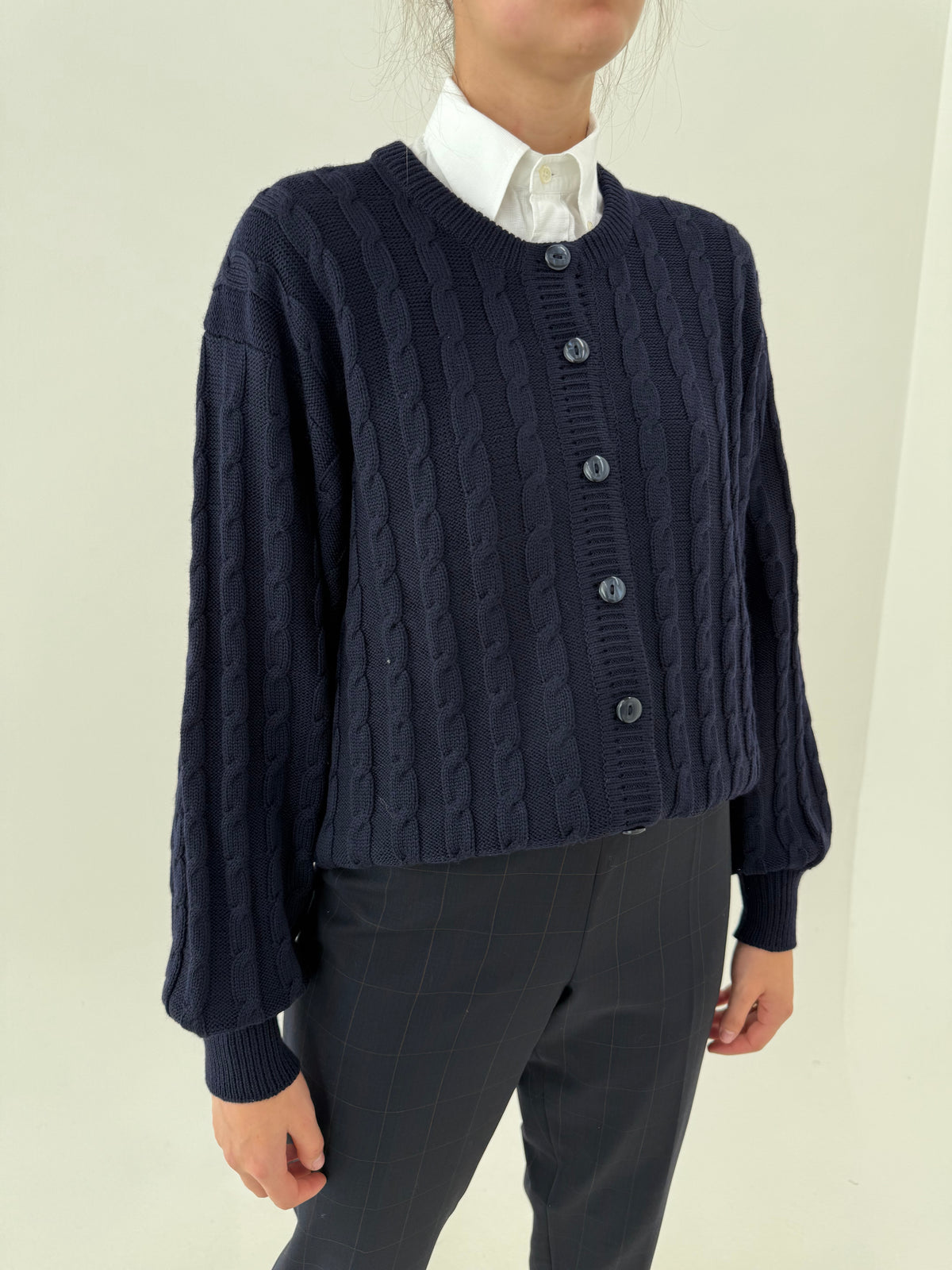 Cardigan gros cu torsade și mâneci ample cu manșete îngustate din lana merino