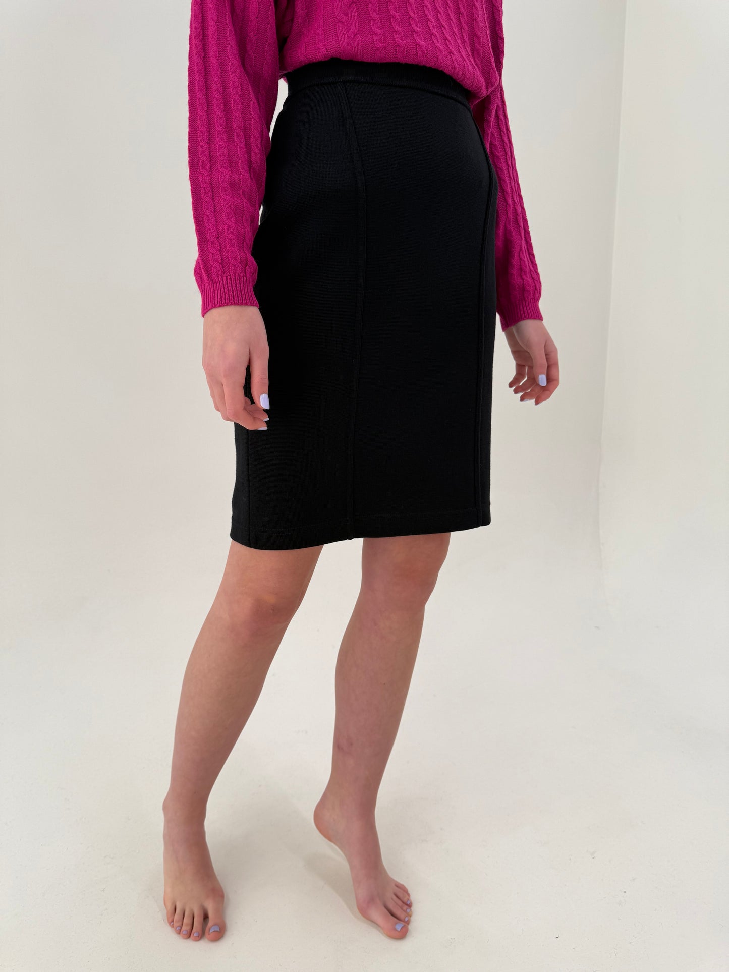 Fustă neagră de brand premium din tricot de lana extrafina merino