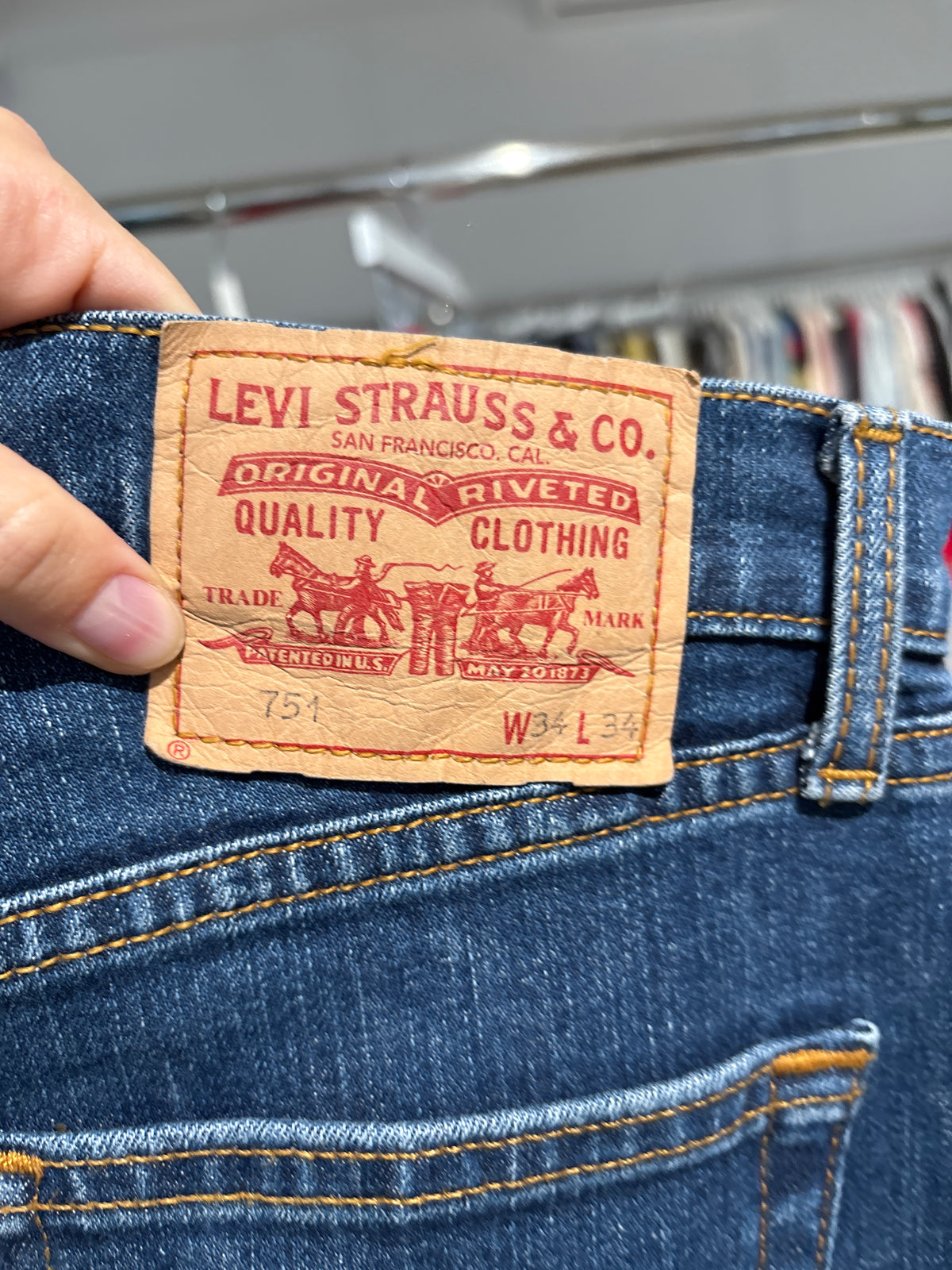 Jeans Levi’s 751 straight leg classic wash ultra confort