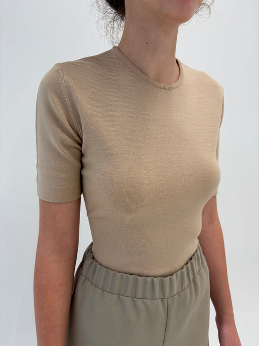 Top light camel din lana merino extrafina de gramaj mare