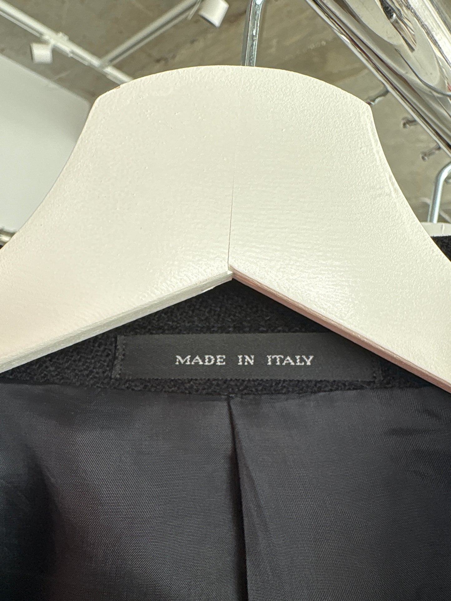 Sacou Armani în croi actual tall din lanita extrafina Navy blue