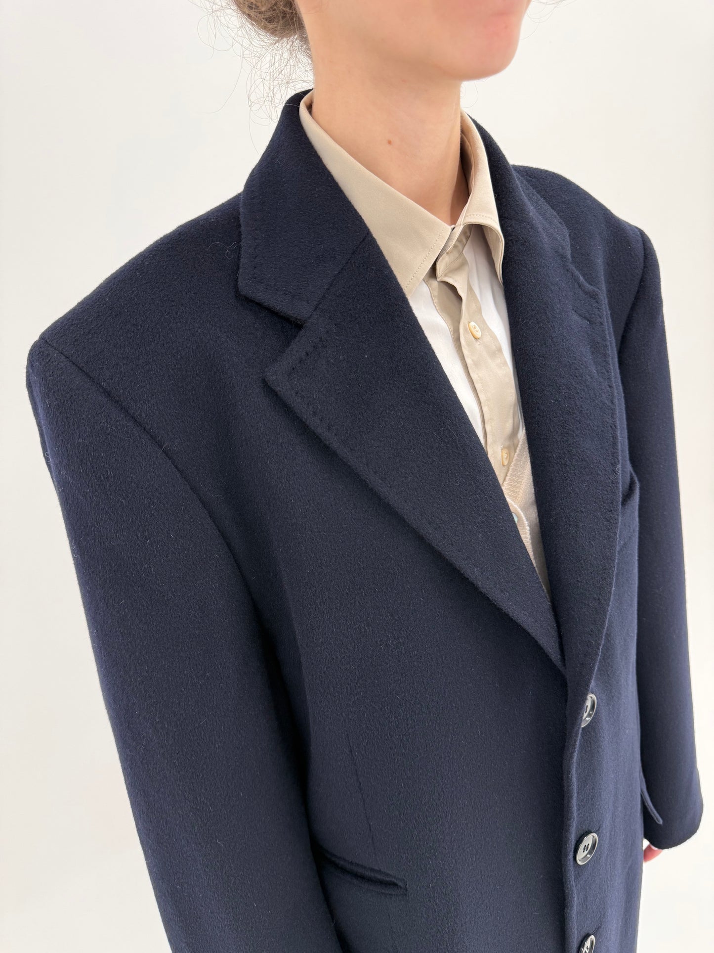 Palton din lana și cașmir navy în croi actual persoane înalte