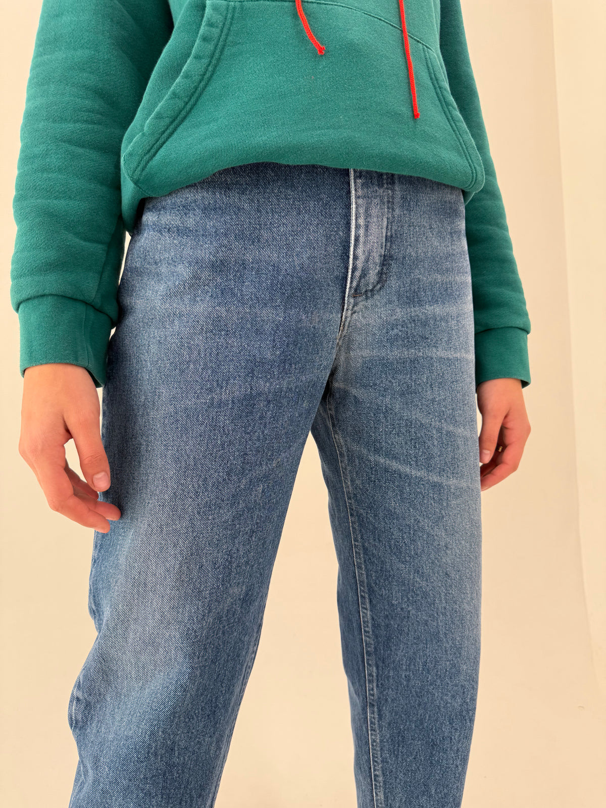Jeans Valentino old vintage anii 80 din bumbac gros cu talie ultra înaltă tall
