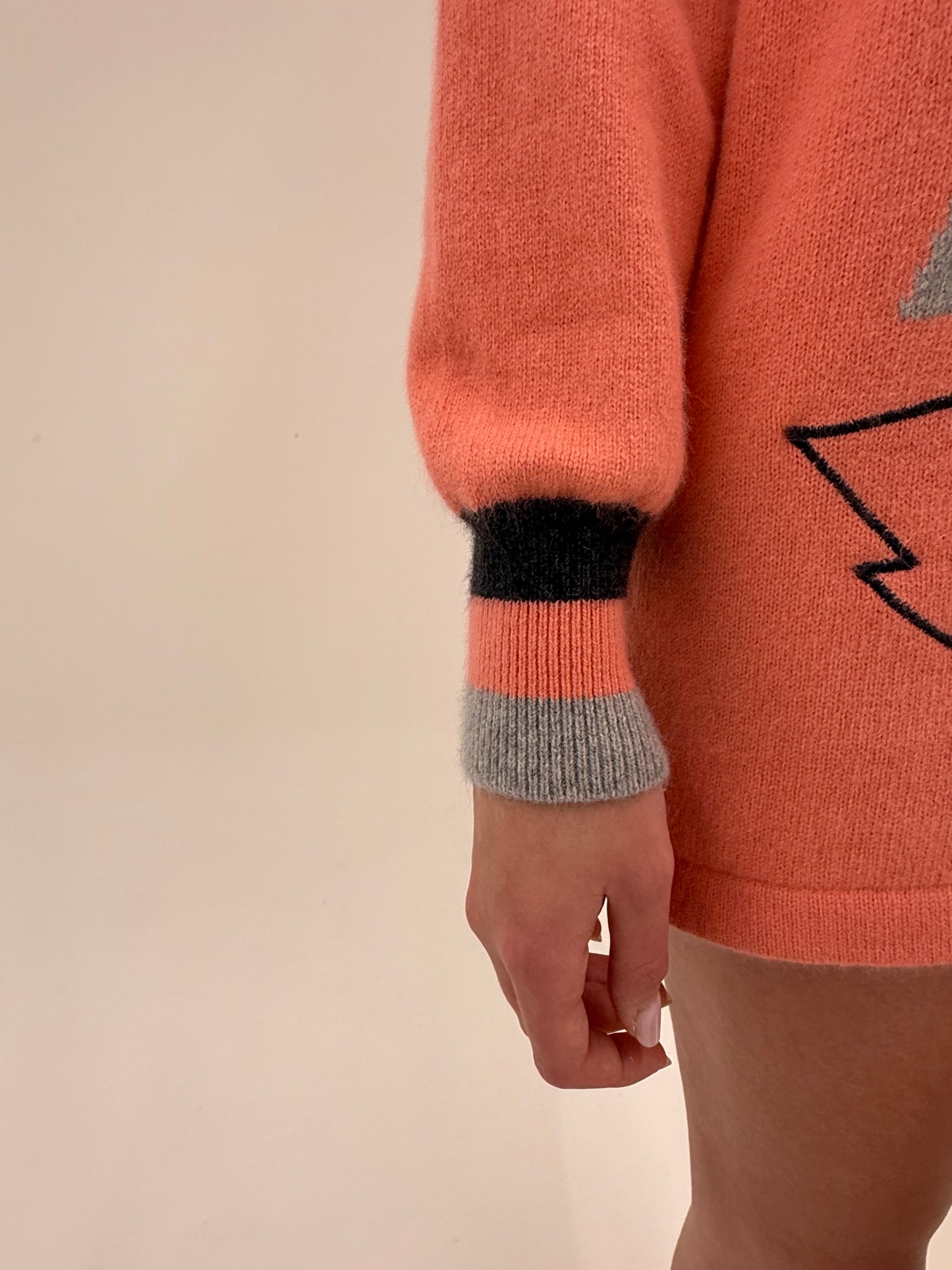 Maleta vintage salmon Pink din lana extafina și Angora