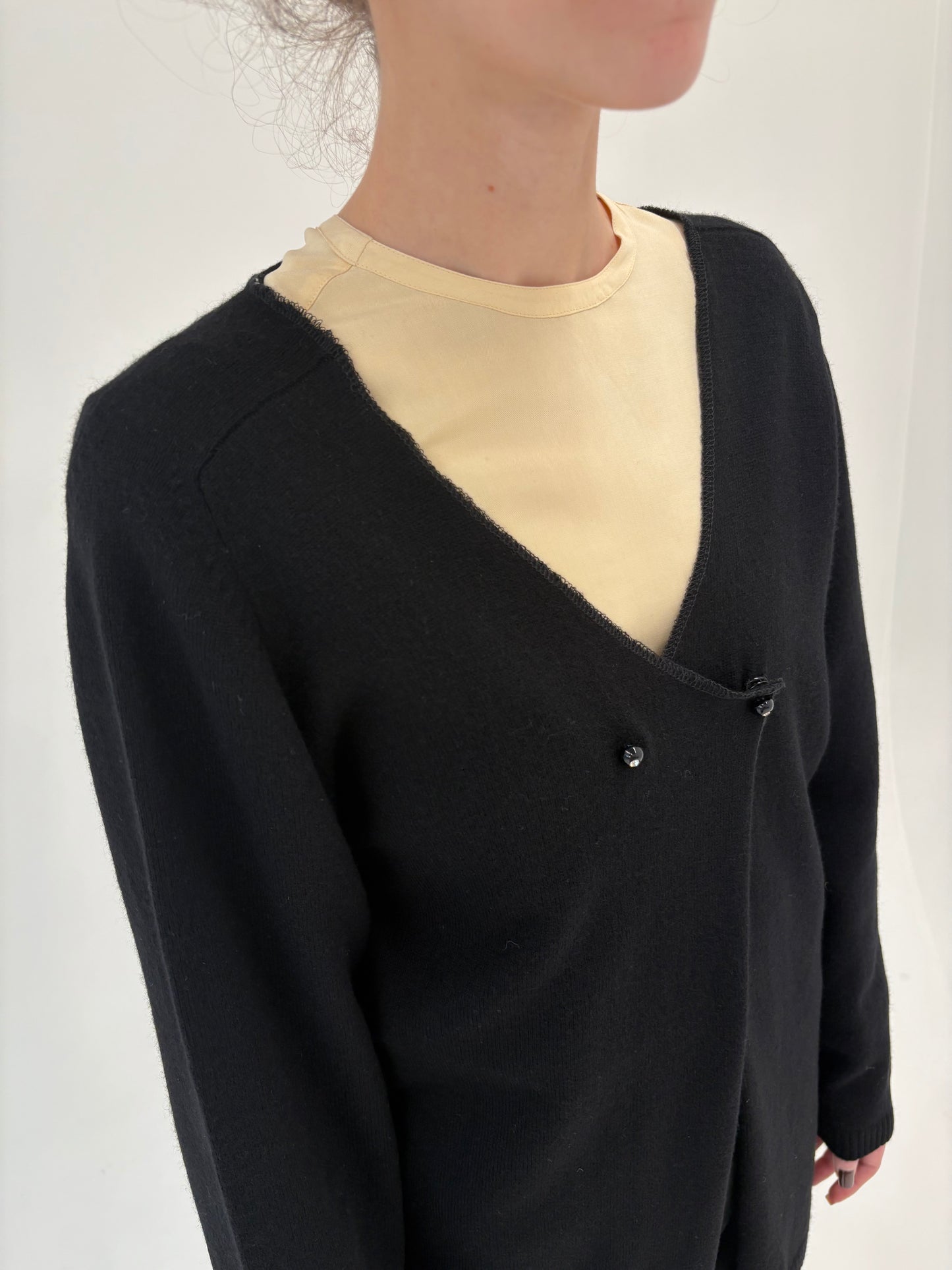 Cardigan de brand super premium italian  în croi lung negru din lana extrafina