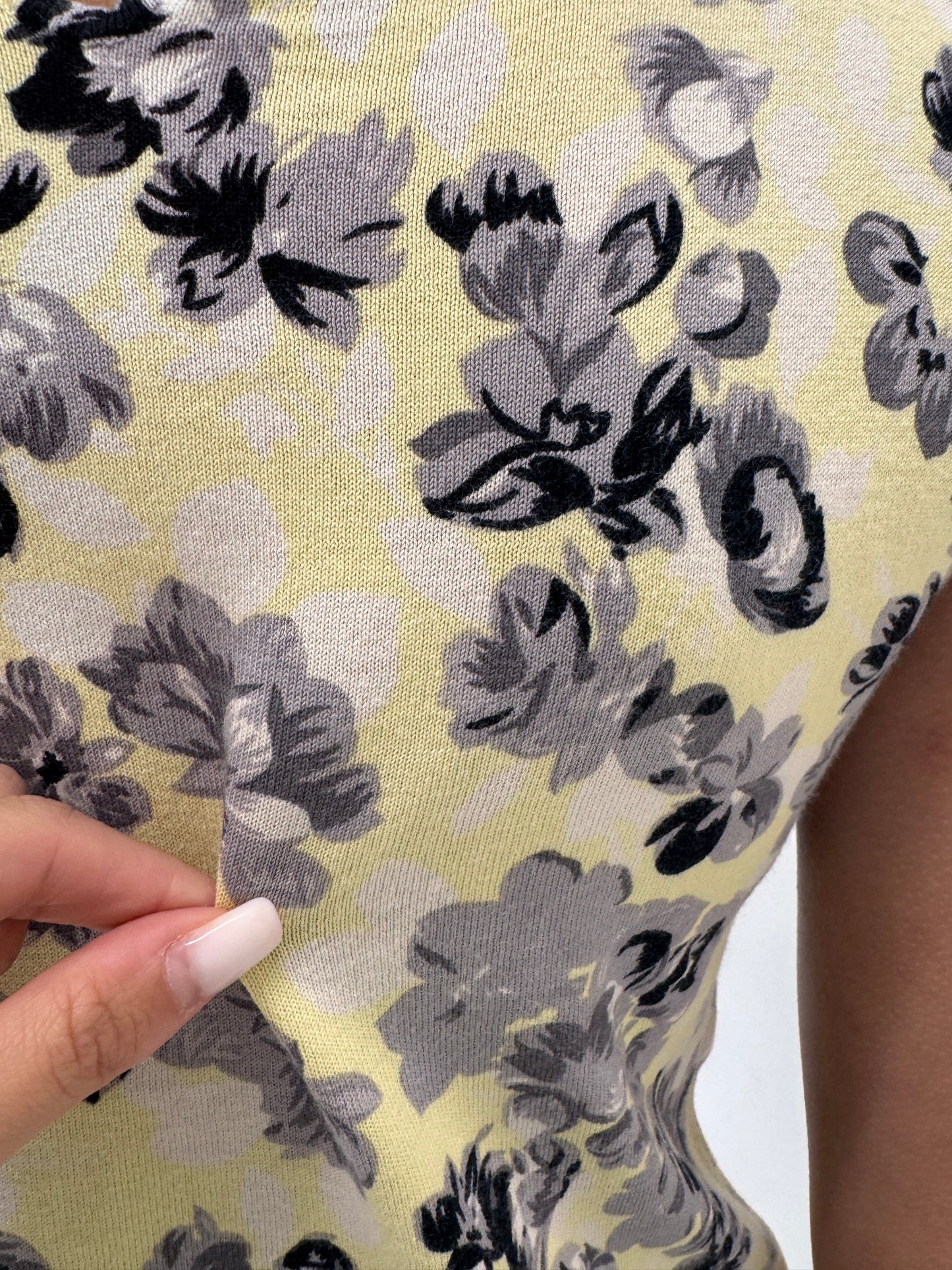 Top Max Mara butter yellow cu print superb din jerse excepțional de bumbac