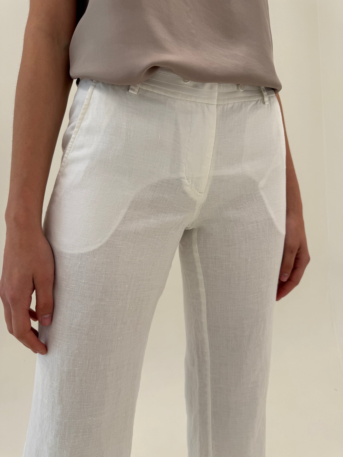 Pantaloni petite din in în croi clasic