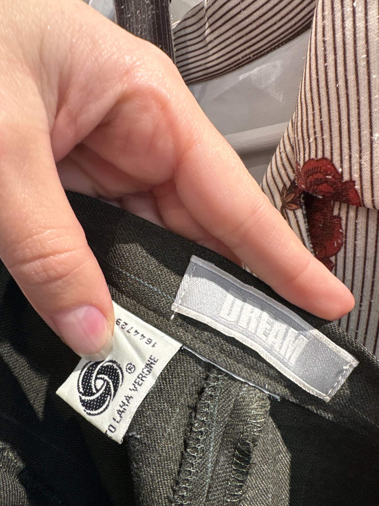 Pantaloni petite tigareta de brand super premium italiană din lana certificată