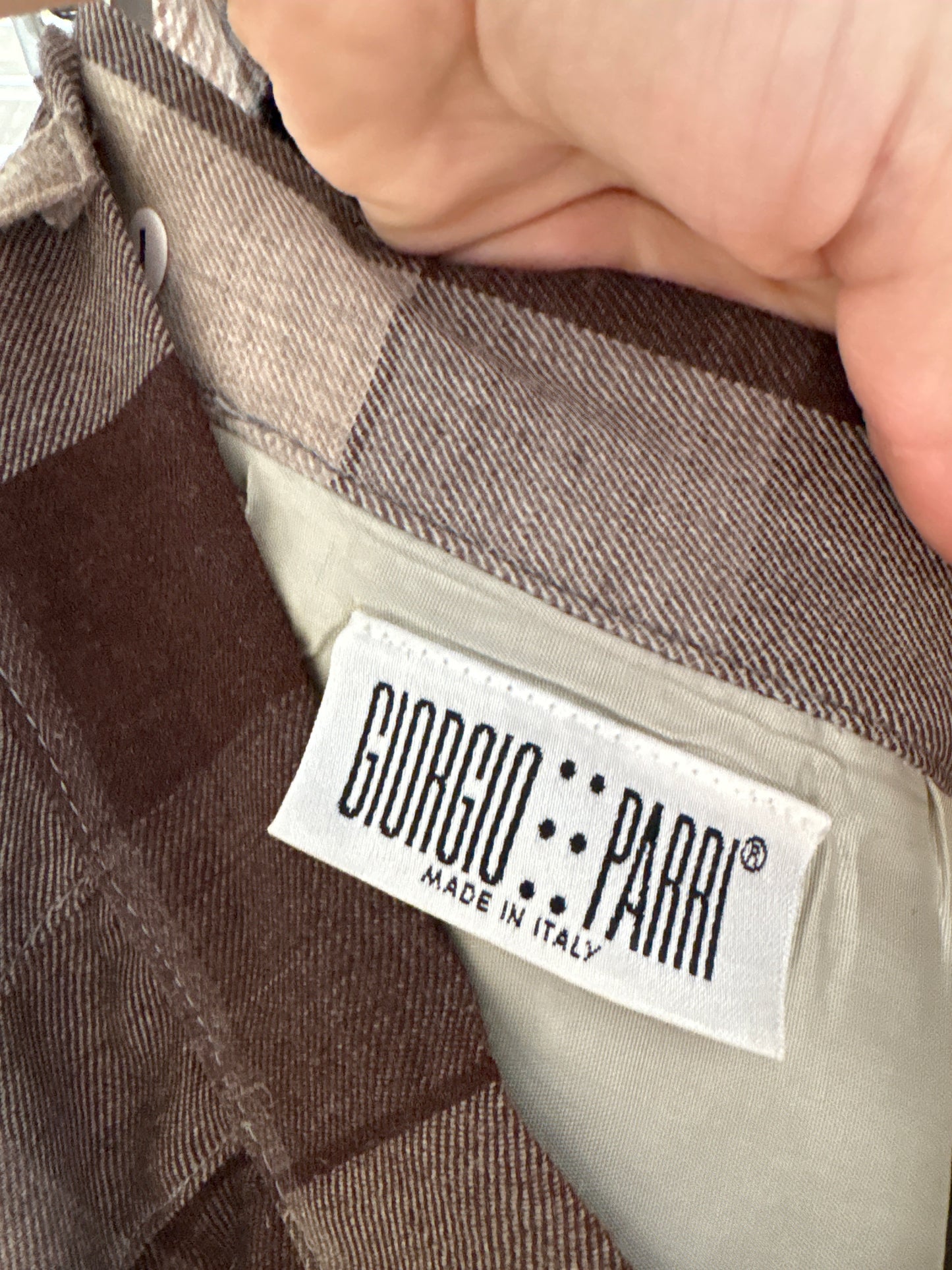 Fustă plisată din lana plină extrafina în combinație superbă de culori neutre