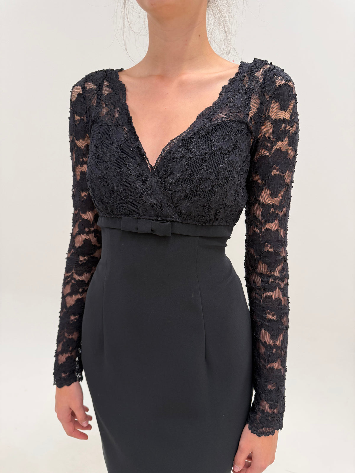 LBD vintage Madeleine în cori clasic ultra feminin cu talie ultra marcată și dantelă