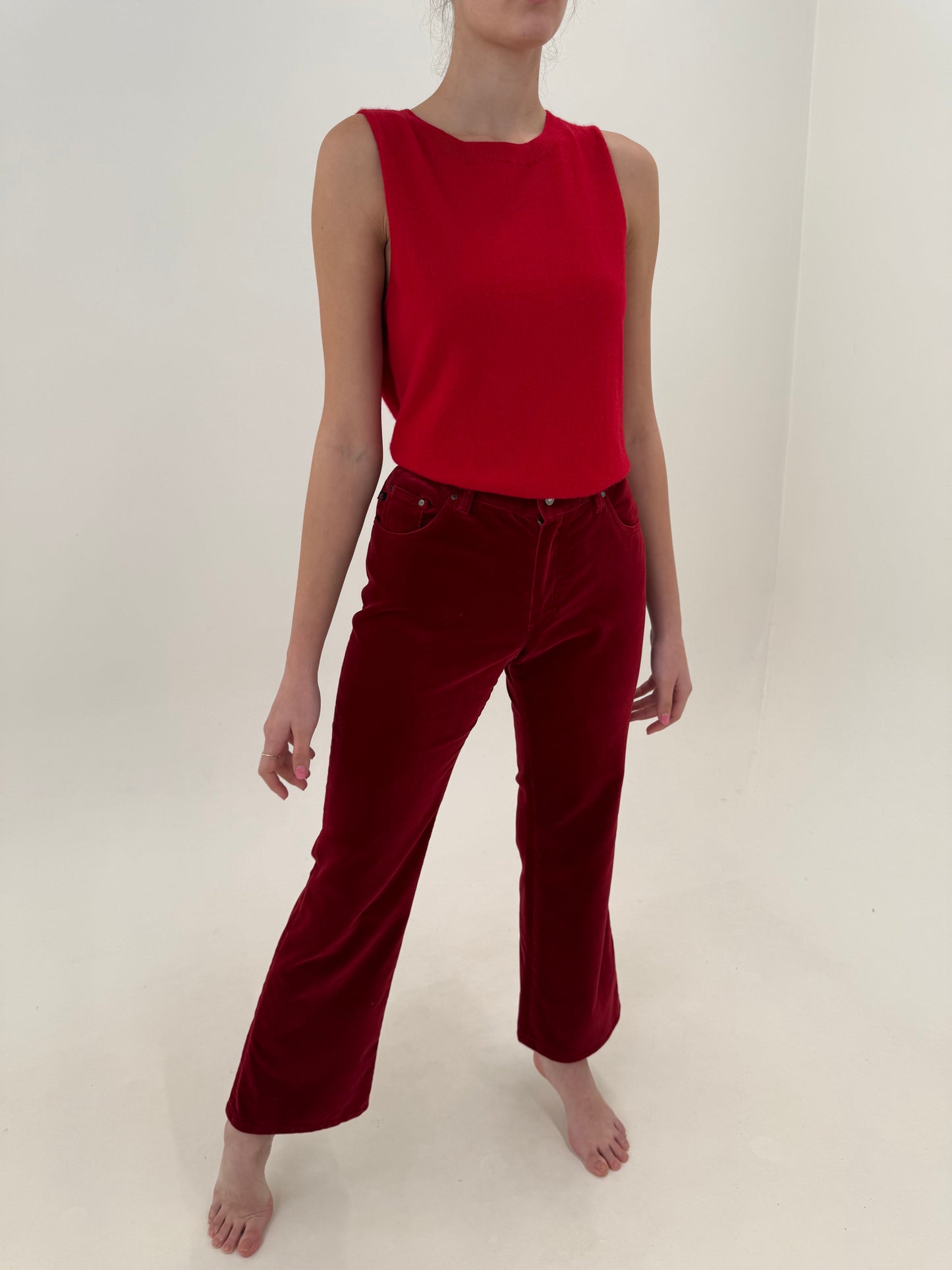 Pantaloni evazati cherry red Ralph Lauren din catifea modelatoare
