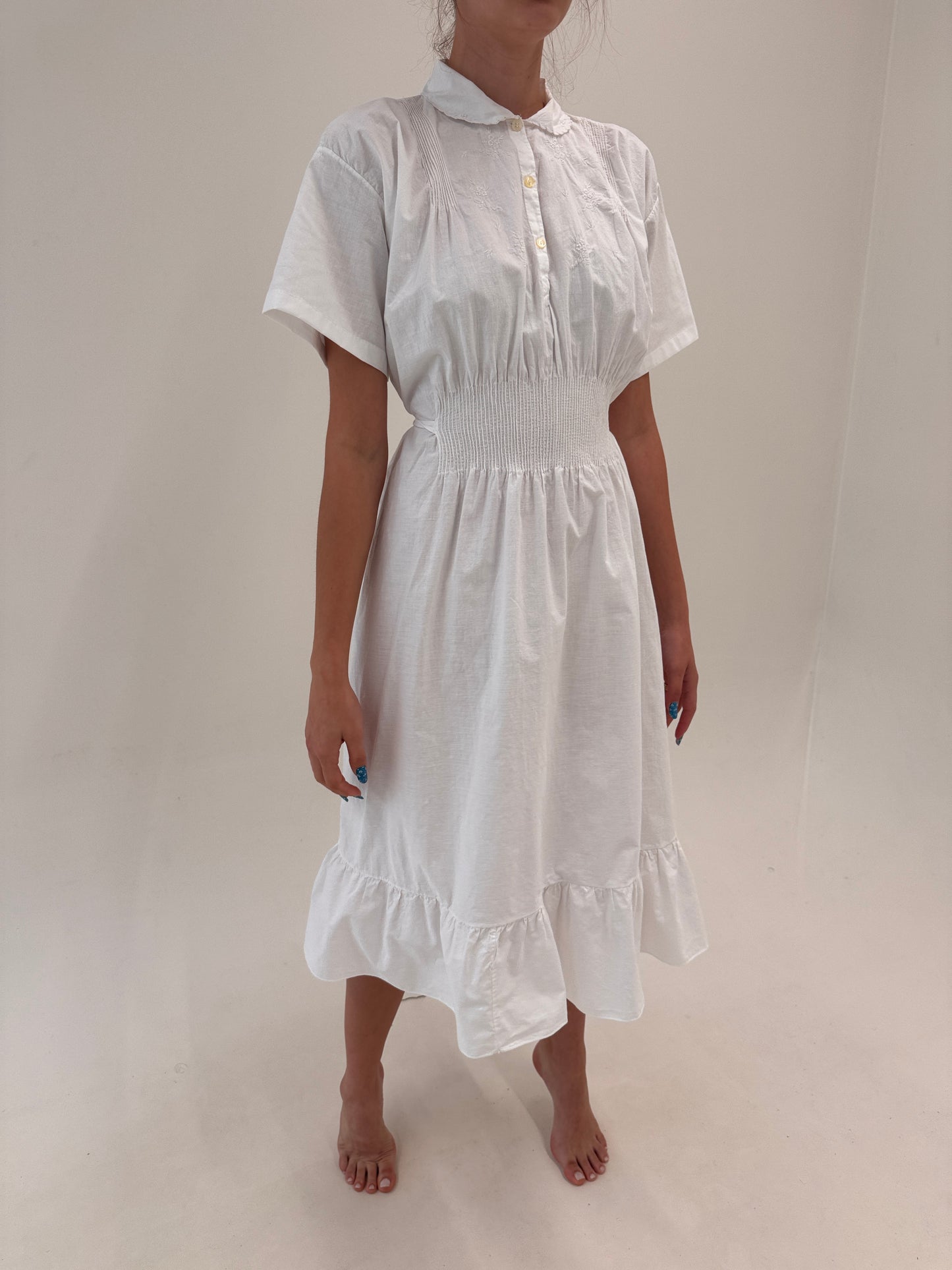 Rochie vintage maxi din in excepțional cu broderie manuală delicată si talie reglabilă