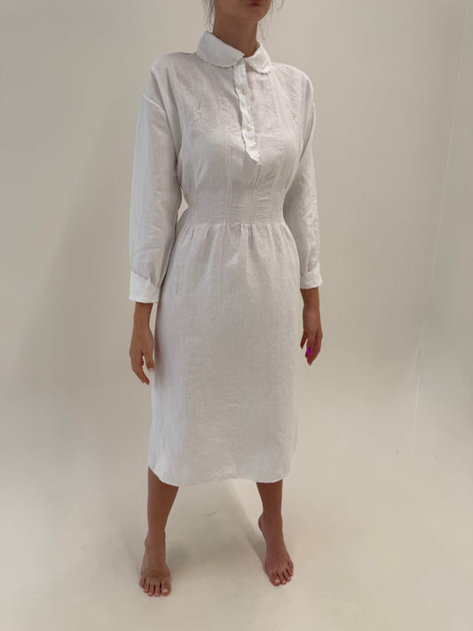 Rochie vintage italiană cu broderie manuală superbă din cel mai fin și moale în reglabilă