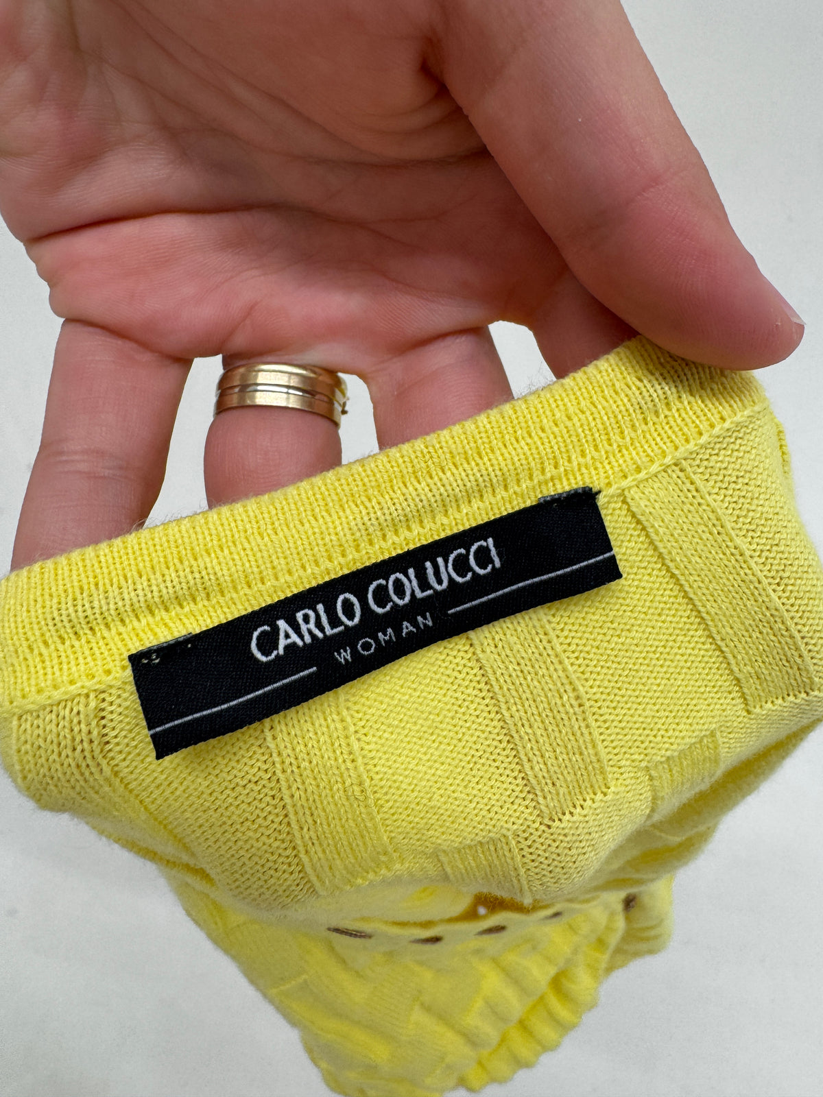 Pulover Carlo Colucci luxury italian în croi chic lemon yellow cu inserție metalică