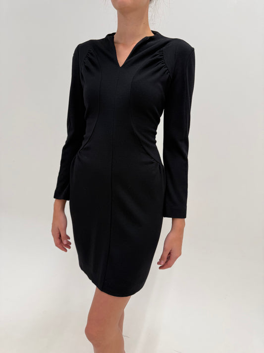 LBD Max Mara din tricot de lana extrafina în croi cambrat cu fornseuri