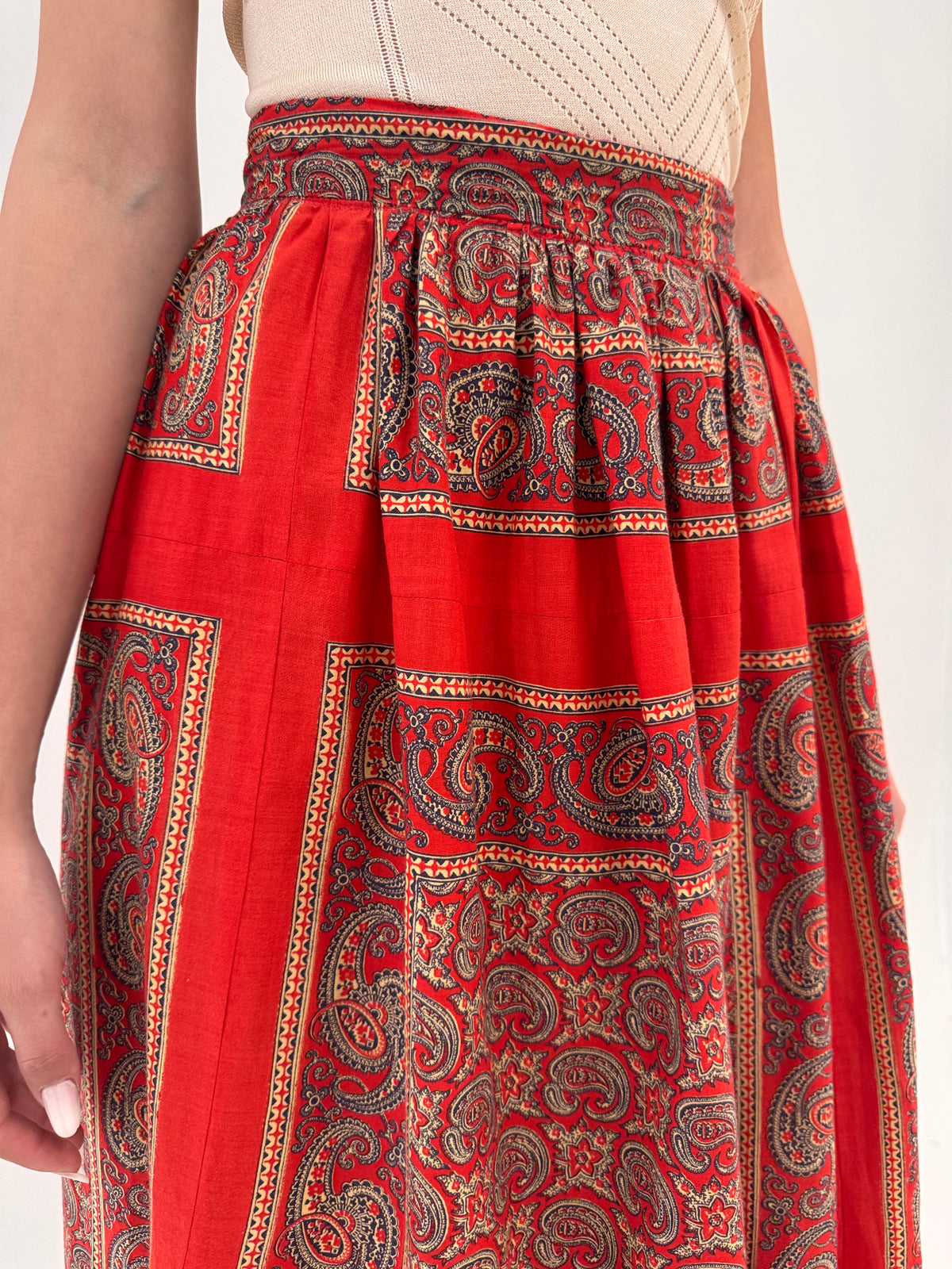 Fustă maxi tall ultra amplă din canvas de bumbac cu print paisley
