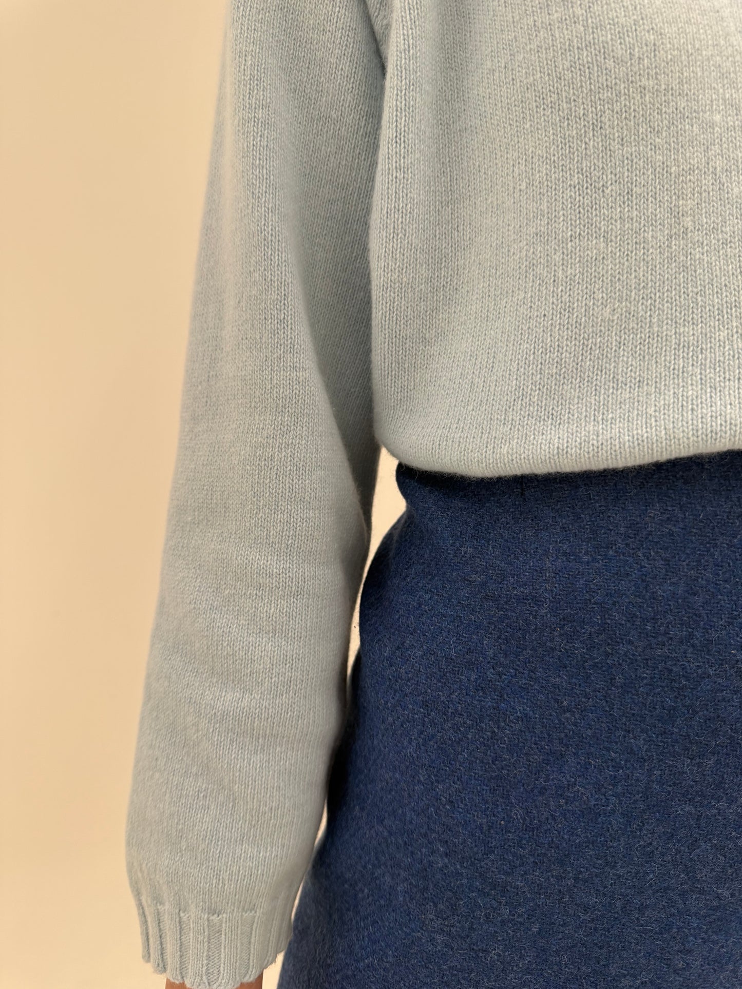 Costum high end italian din tweed de lana extrafina