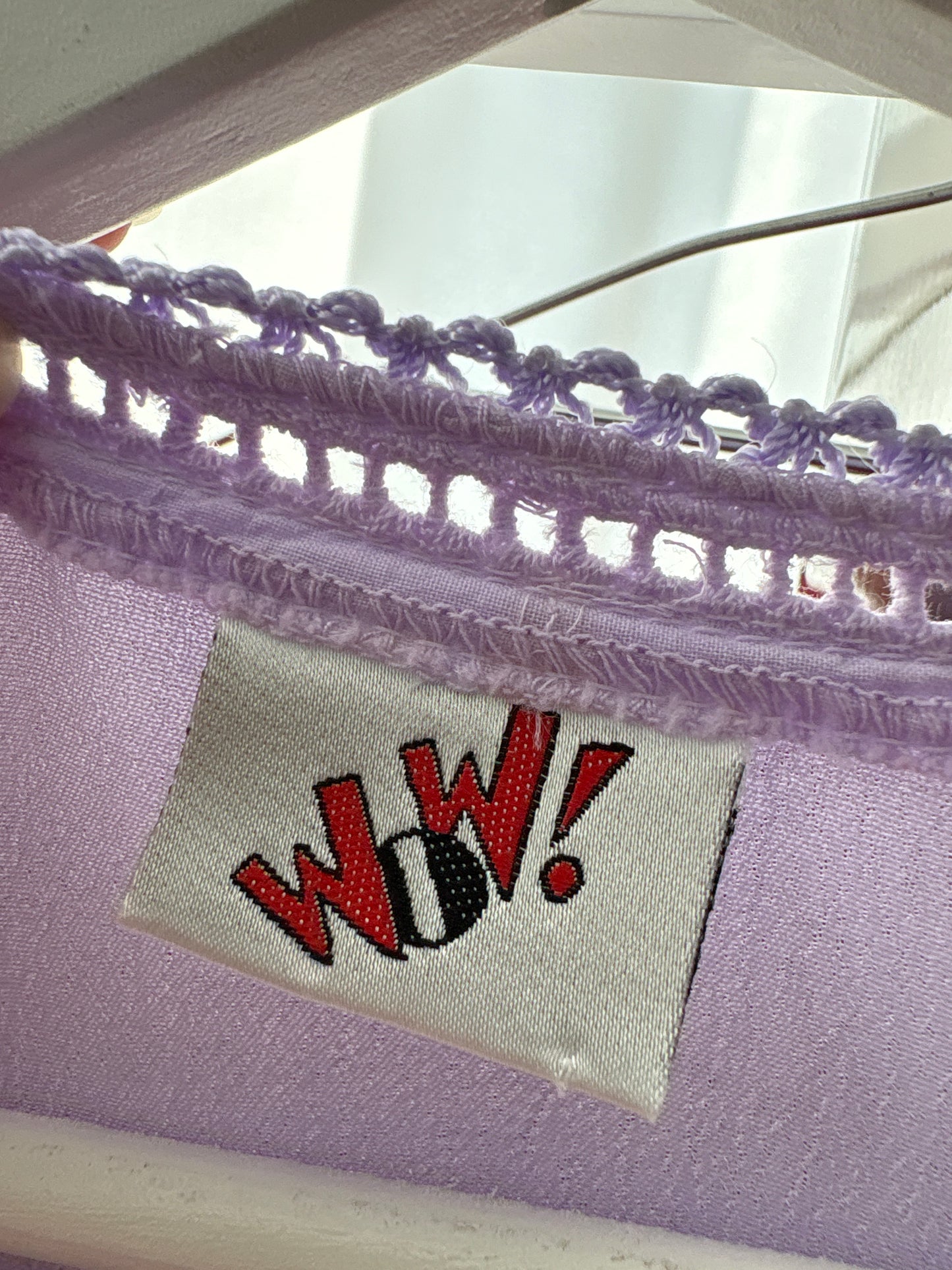 Top vintage lavandă cu 2 tipuri de broderie