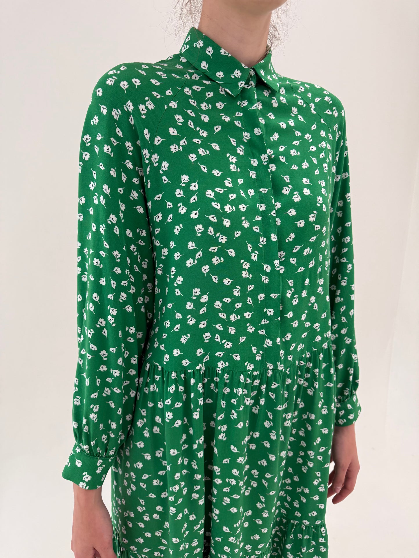 Rochie maxi verde smarald petite tip cămașă în croi ultra confortabil
