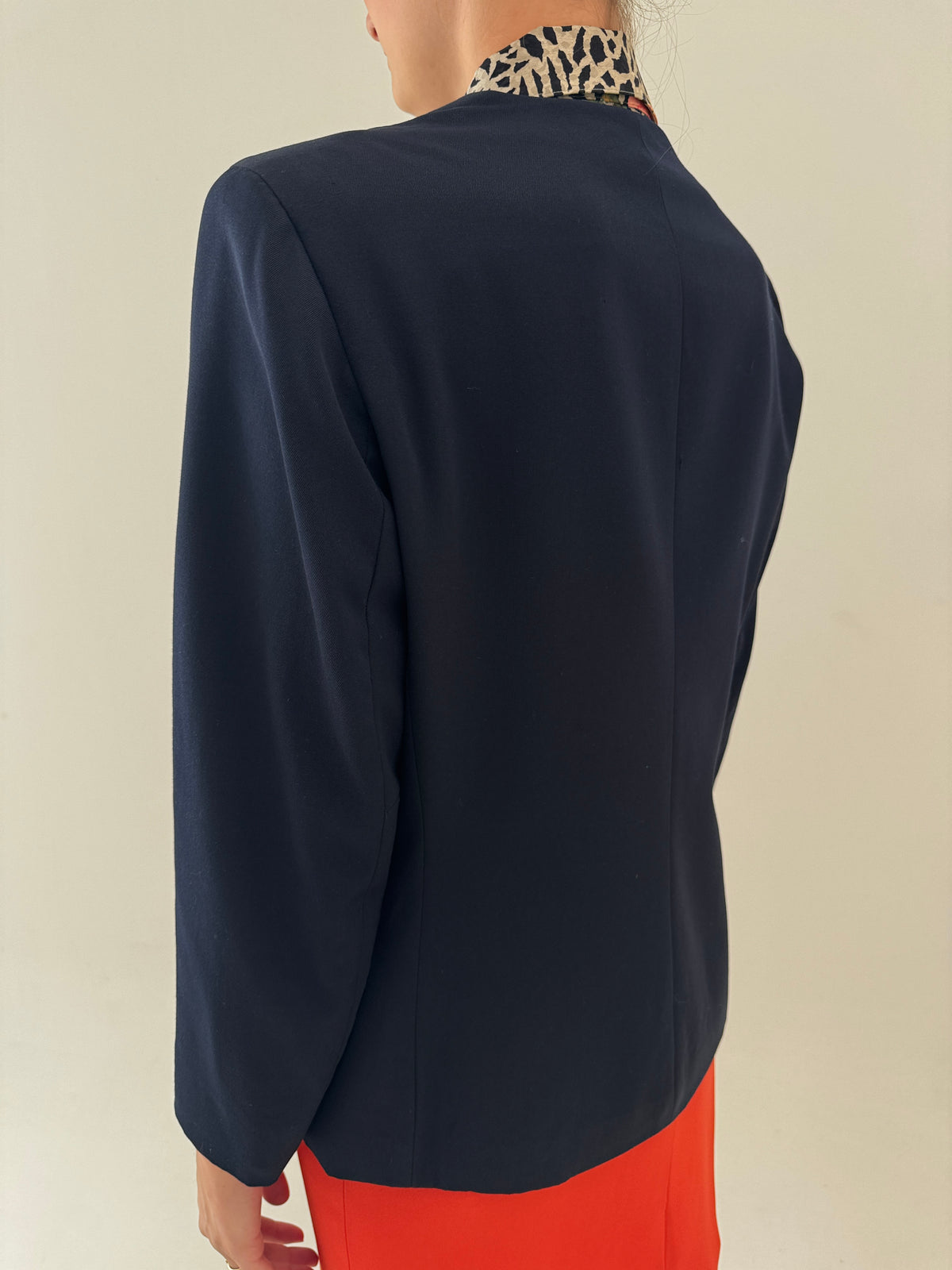Sacou Max Mara cambrat petie Navy blue în croi minimalist din lana extrafina