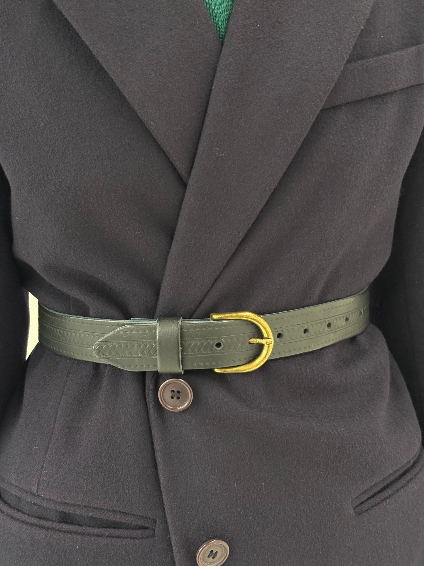 Centura din piele naturală cu feronerie aurie