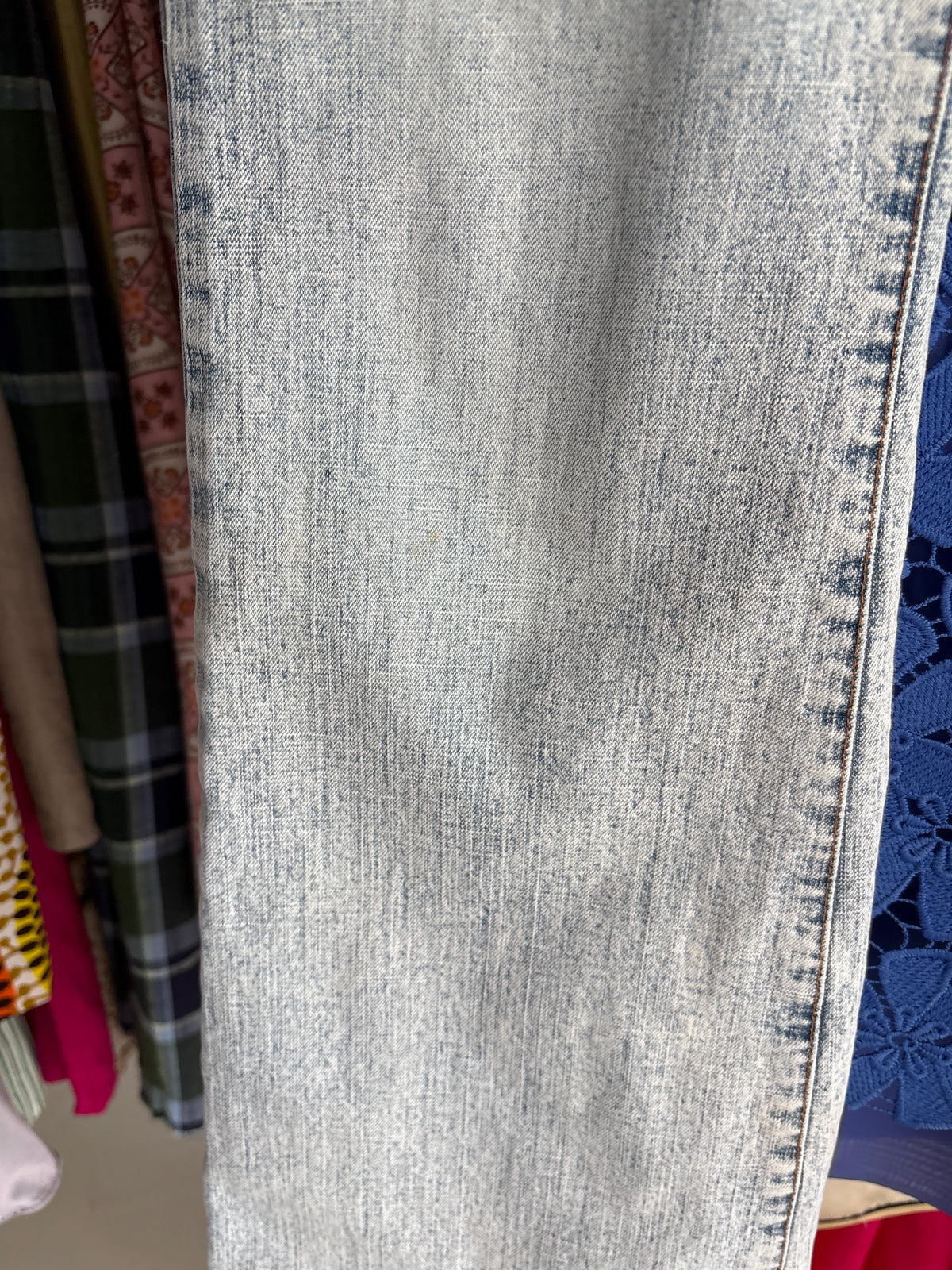 Jeans vintage Dolce&Gabbana de vară light wash evazat în croi super în trend