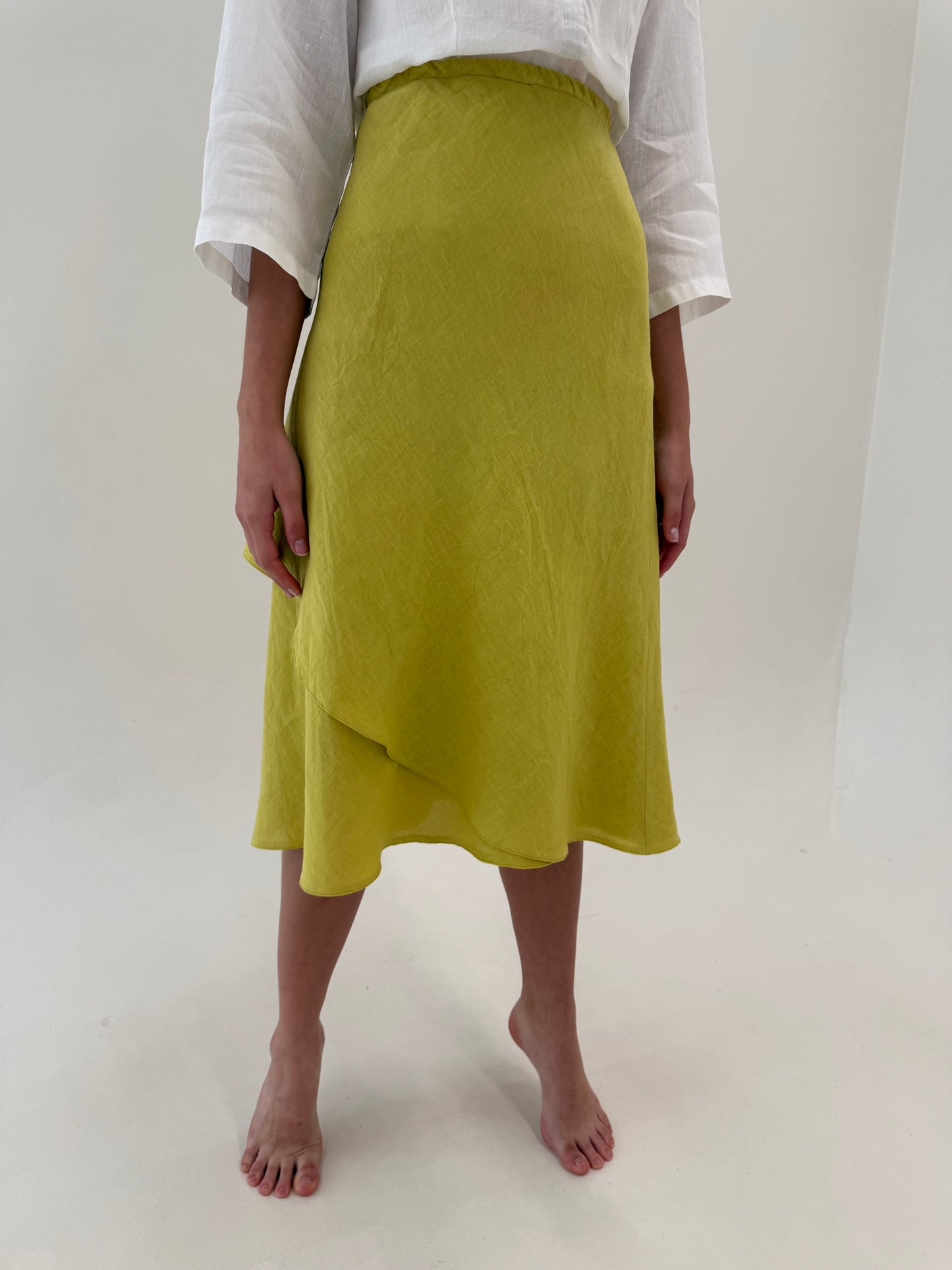 Fustă din in în bie chartreuse green in croi ultra chic minimalist midi lung