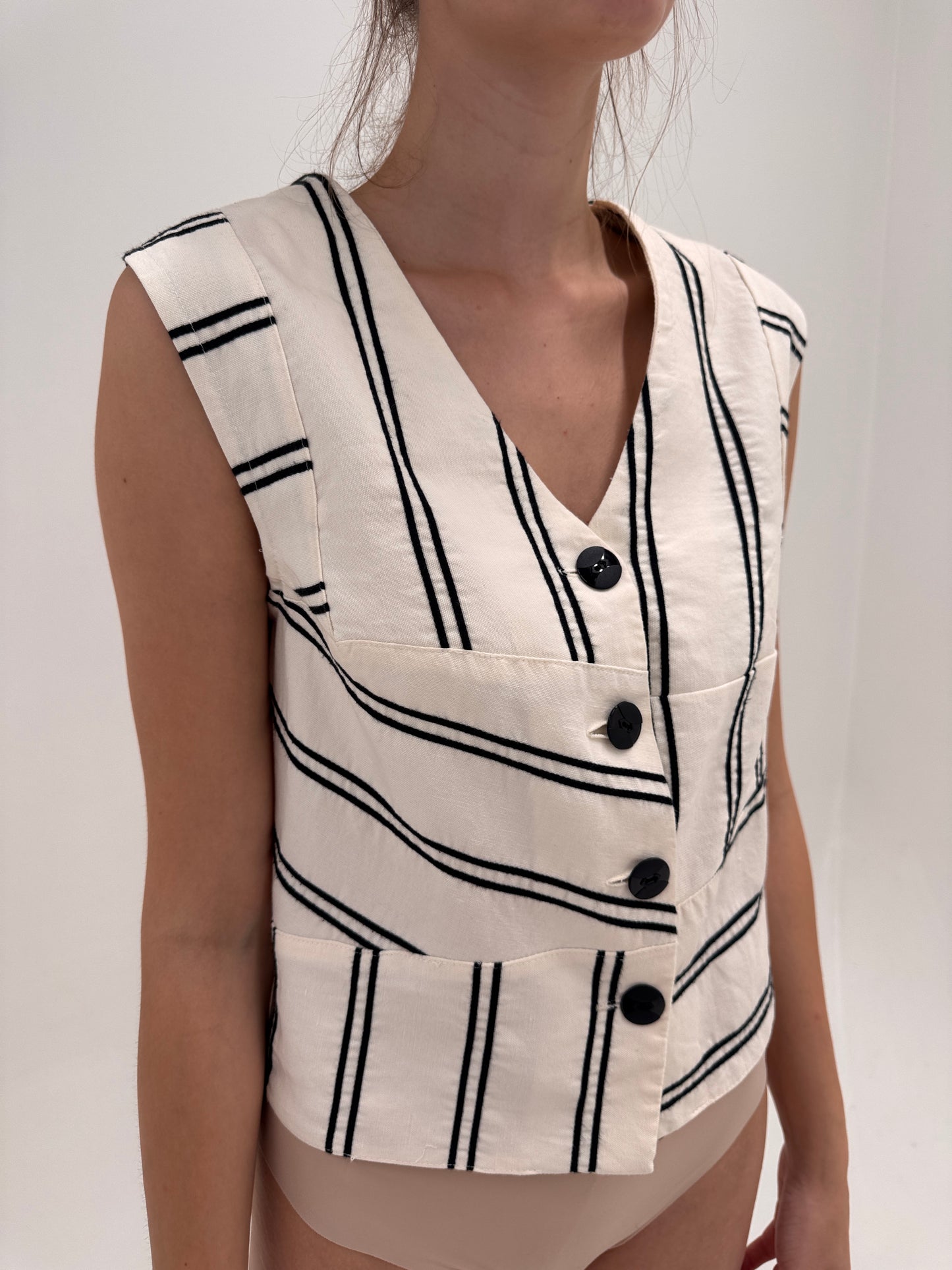 Set vintage in croi retro modern in dungi negre din pânză de bumbac și in