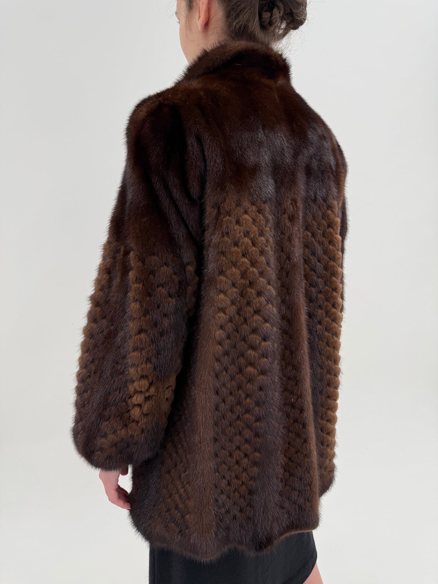 Blană naturală de nurcă chocolate brown cu efect deosebit