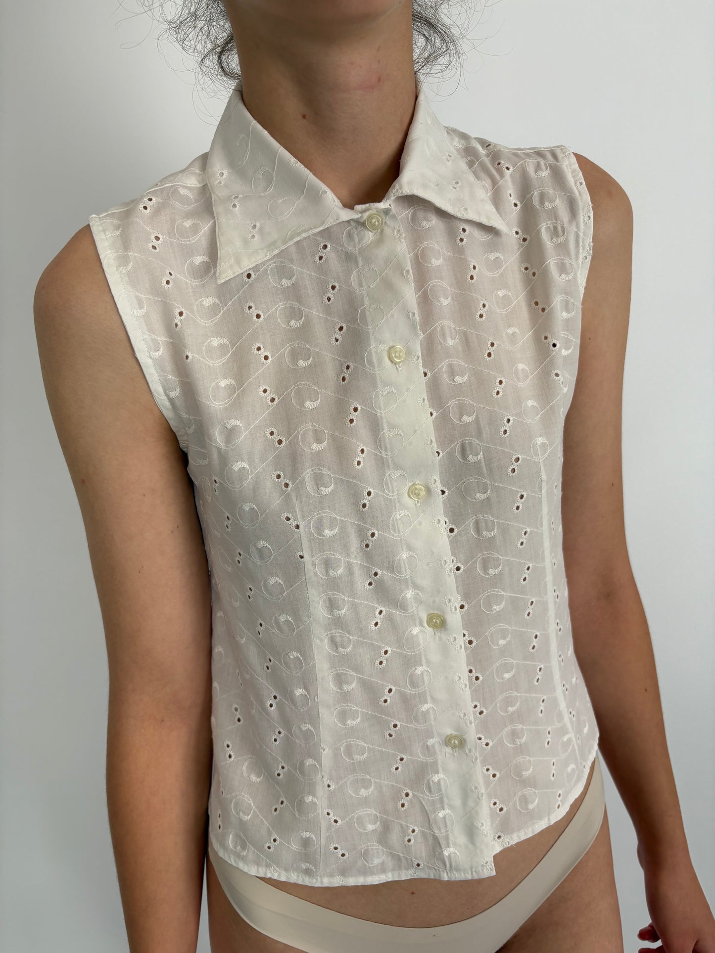 Cămașa vintage ușor cambrata integral broderie anglaise