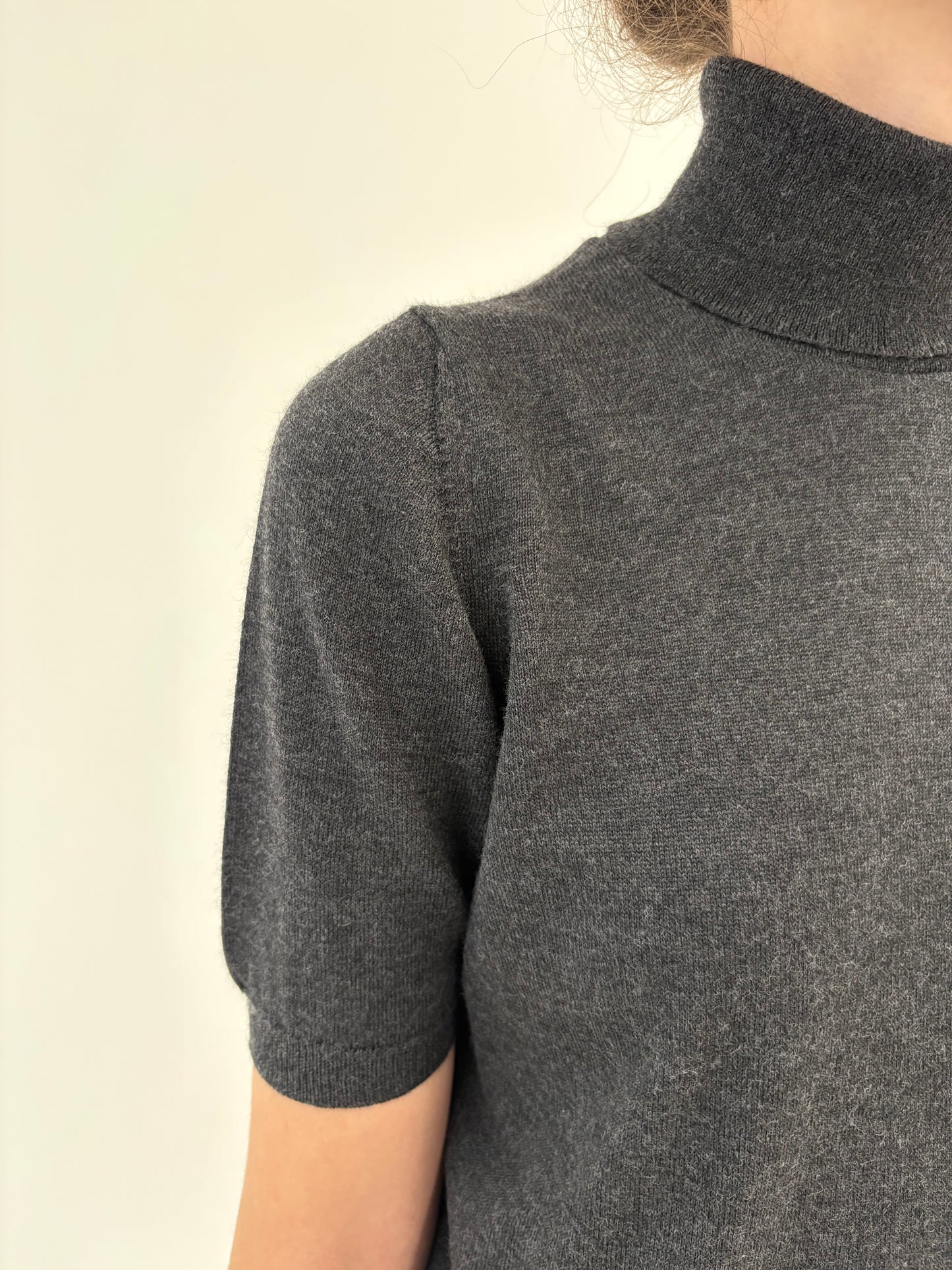 Maleta charcoal gray din lana merino extrafina