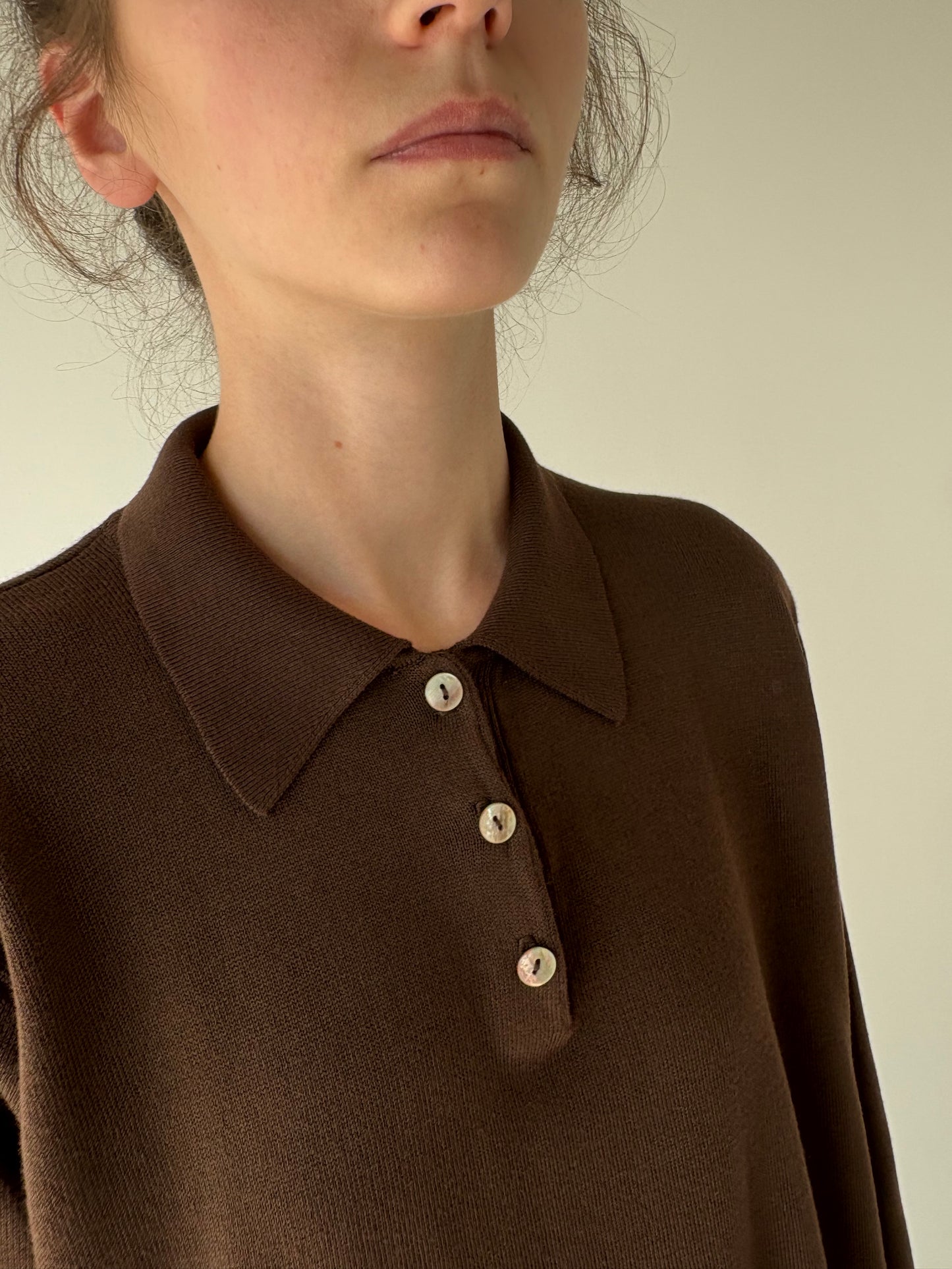 Bluză chocolate brown polo petite din jerse