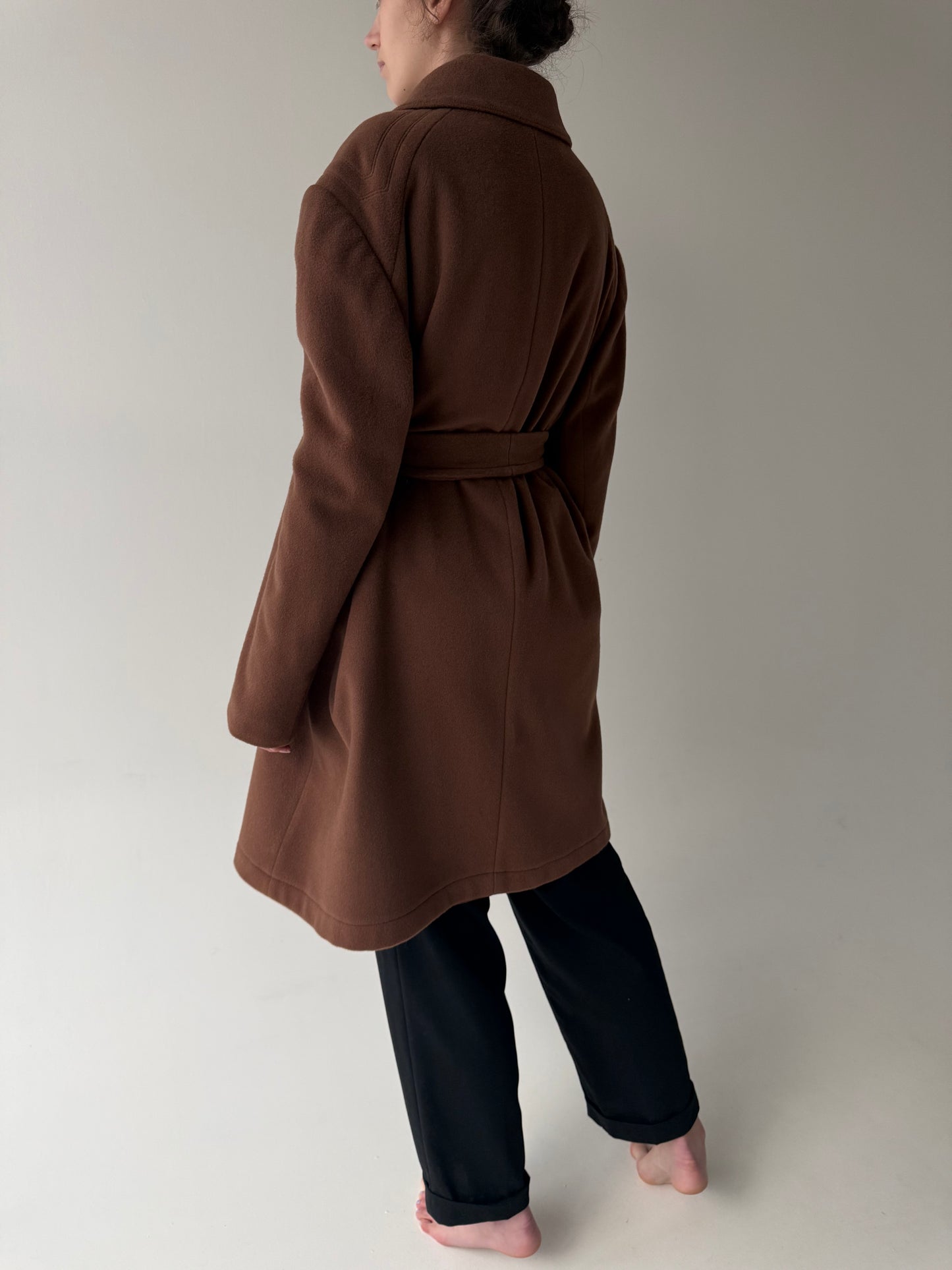 Palton caramel brown don stofă plină de lana cu cașmircu cordon