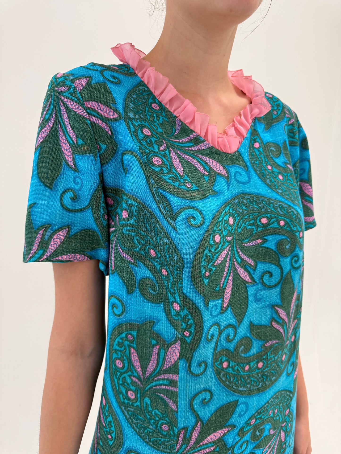 Rochie Old vintage anii 60 din pânză de in în culori superbe