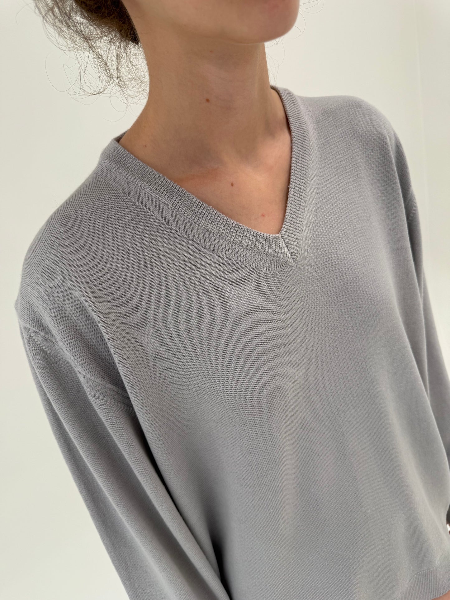 Pulover silver gray din lana merino extrafina de gramaj mare în anchior