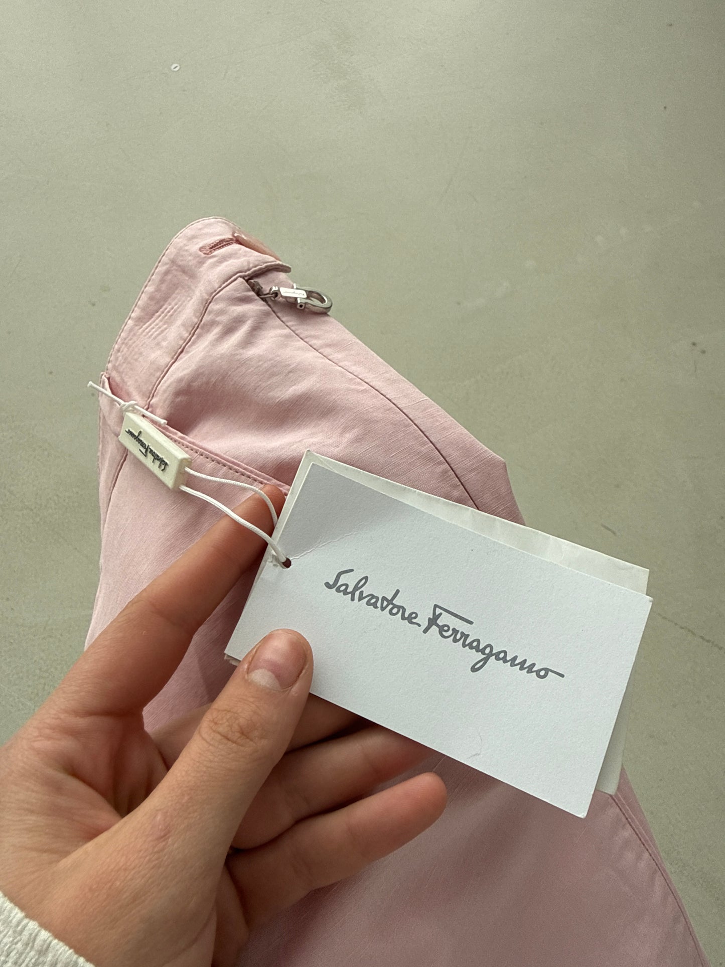 Pantaloni ultra luxury noi Salvatore Ferragamo capri din bumbac și in powder Pink