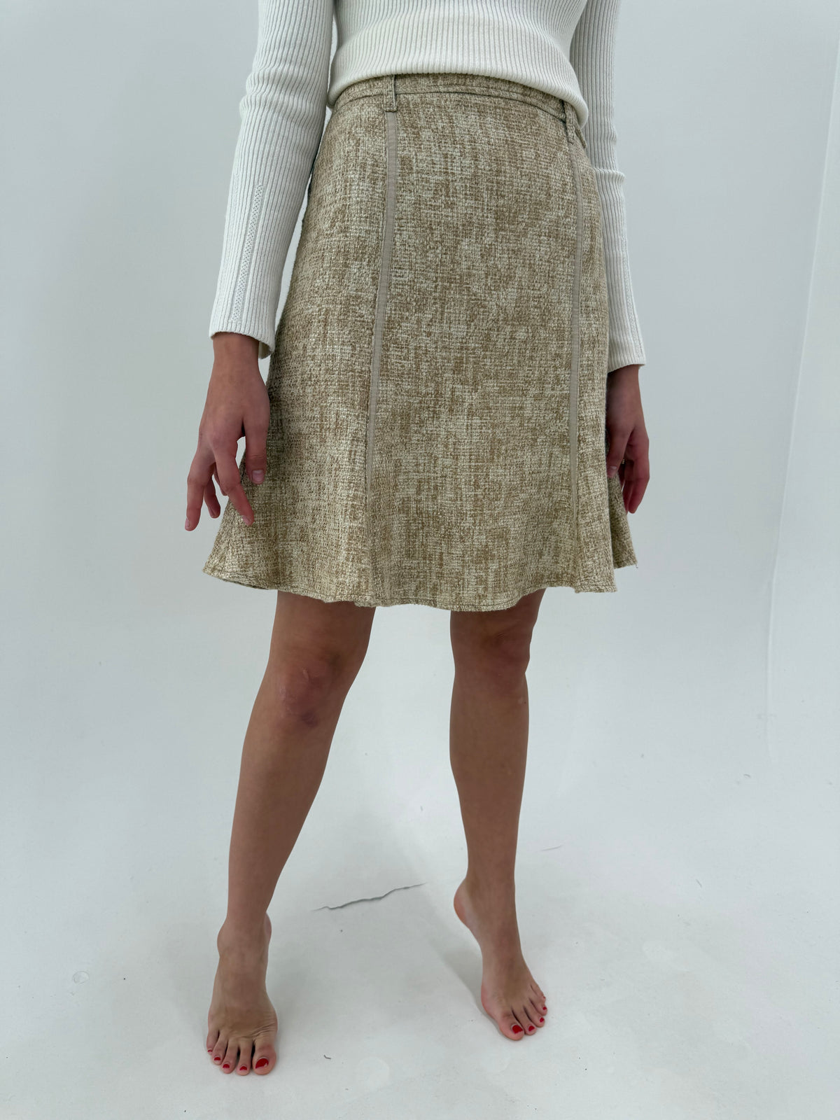 Deux piece in stil Chanel din tweed camel ai ivorie Max&Co by Max Mara