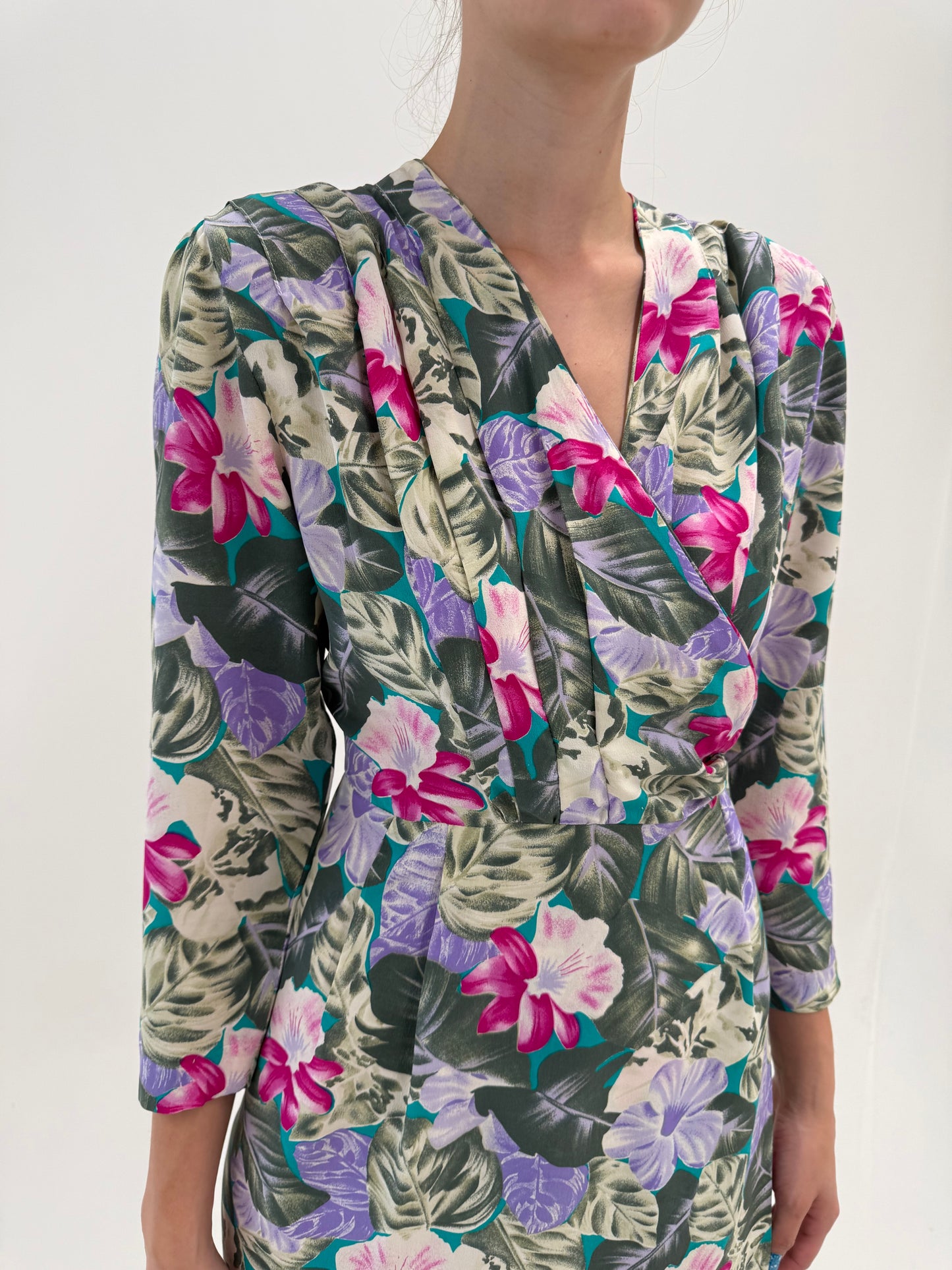 Rochie vintage din mătase naturală în croi petrecut și culori superbe
