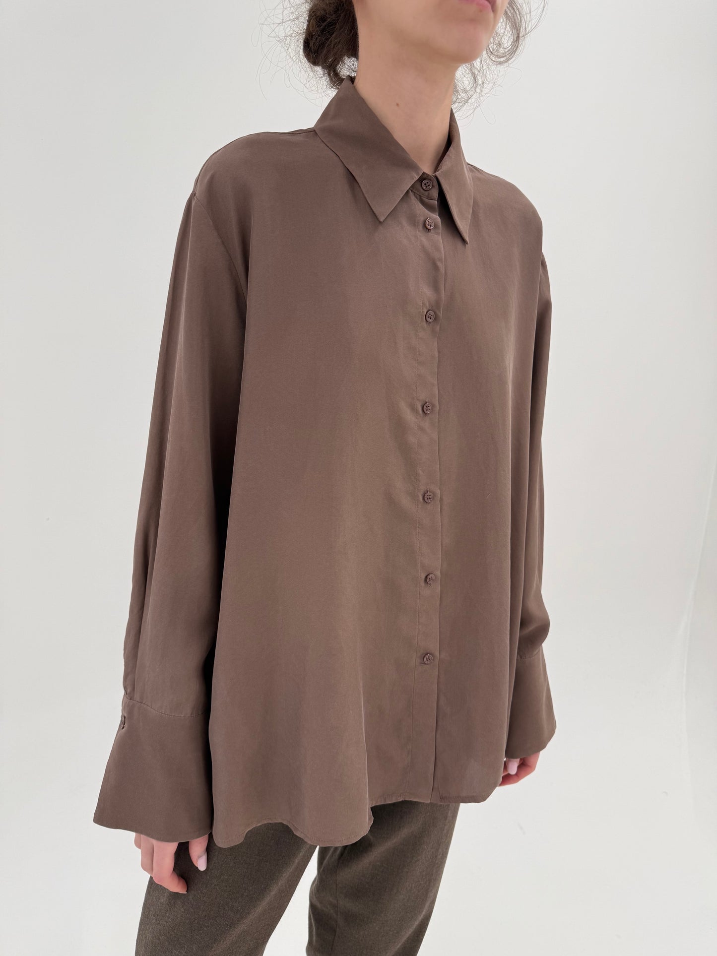 Cămașa cafe au lait din mătase naturală plina mata