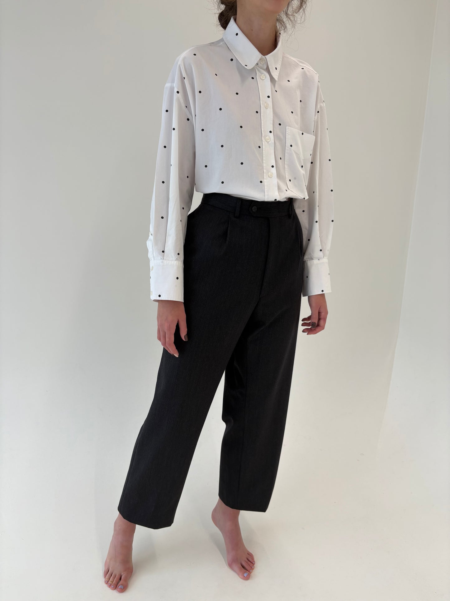 Pantaloni charcoal gray din stofă excepțională de lana merino extrafina