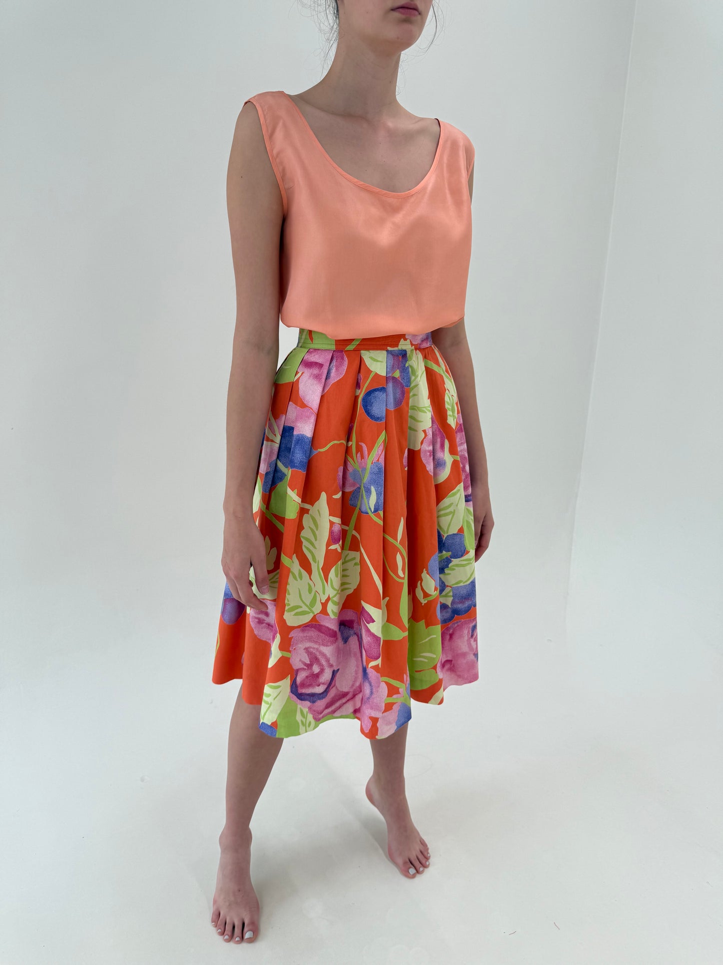 Fustă vintage super amplă în culori superbe midi cu print floral