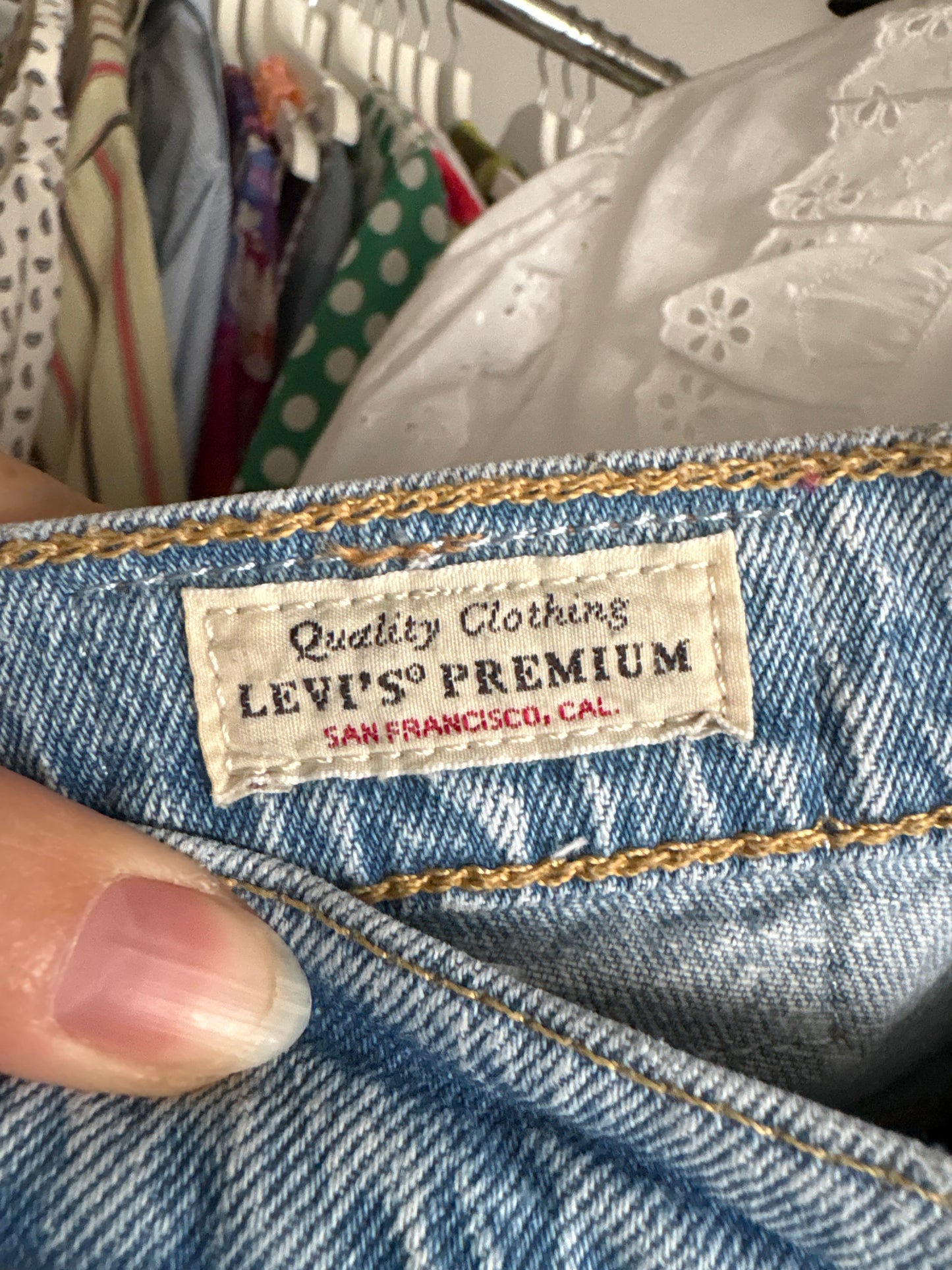 Jeans Levi’s 501 premium tall ușor modelatori lighter classic wash