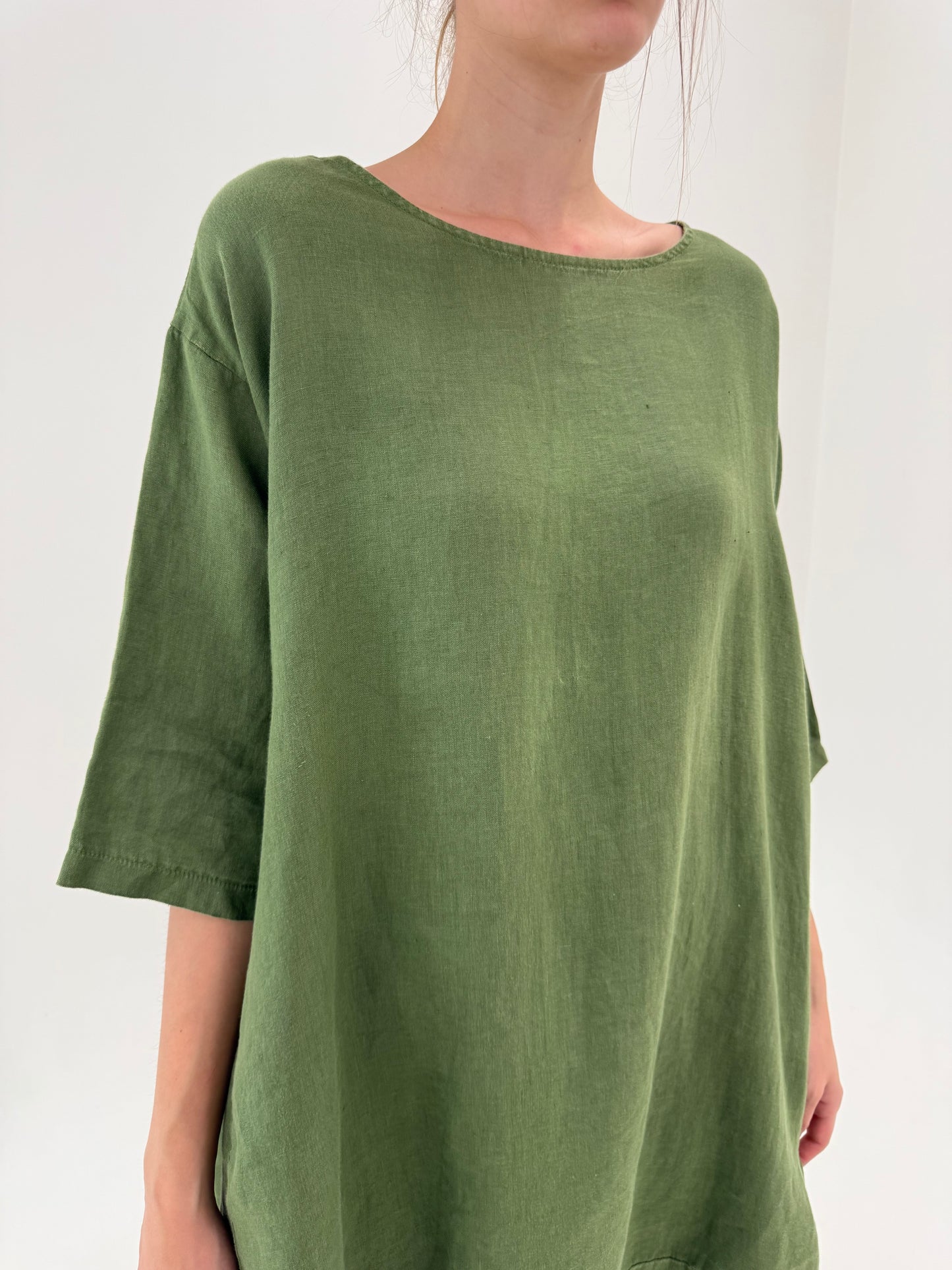 Rochie maxi italiană cu buzunare în croi deosebit volumizat minimalist din in