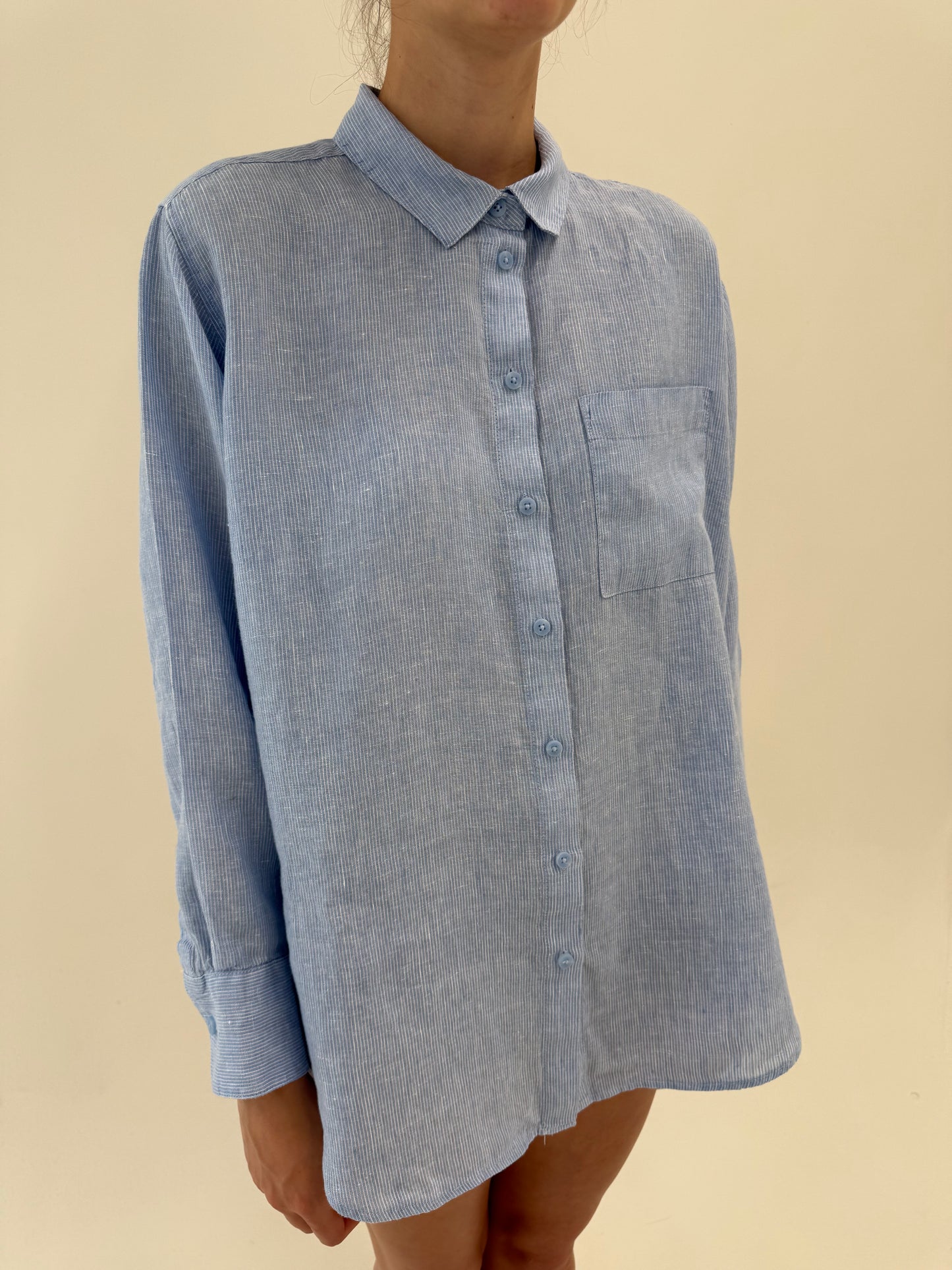 Cămașa baby Blue din in în croi oversized