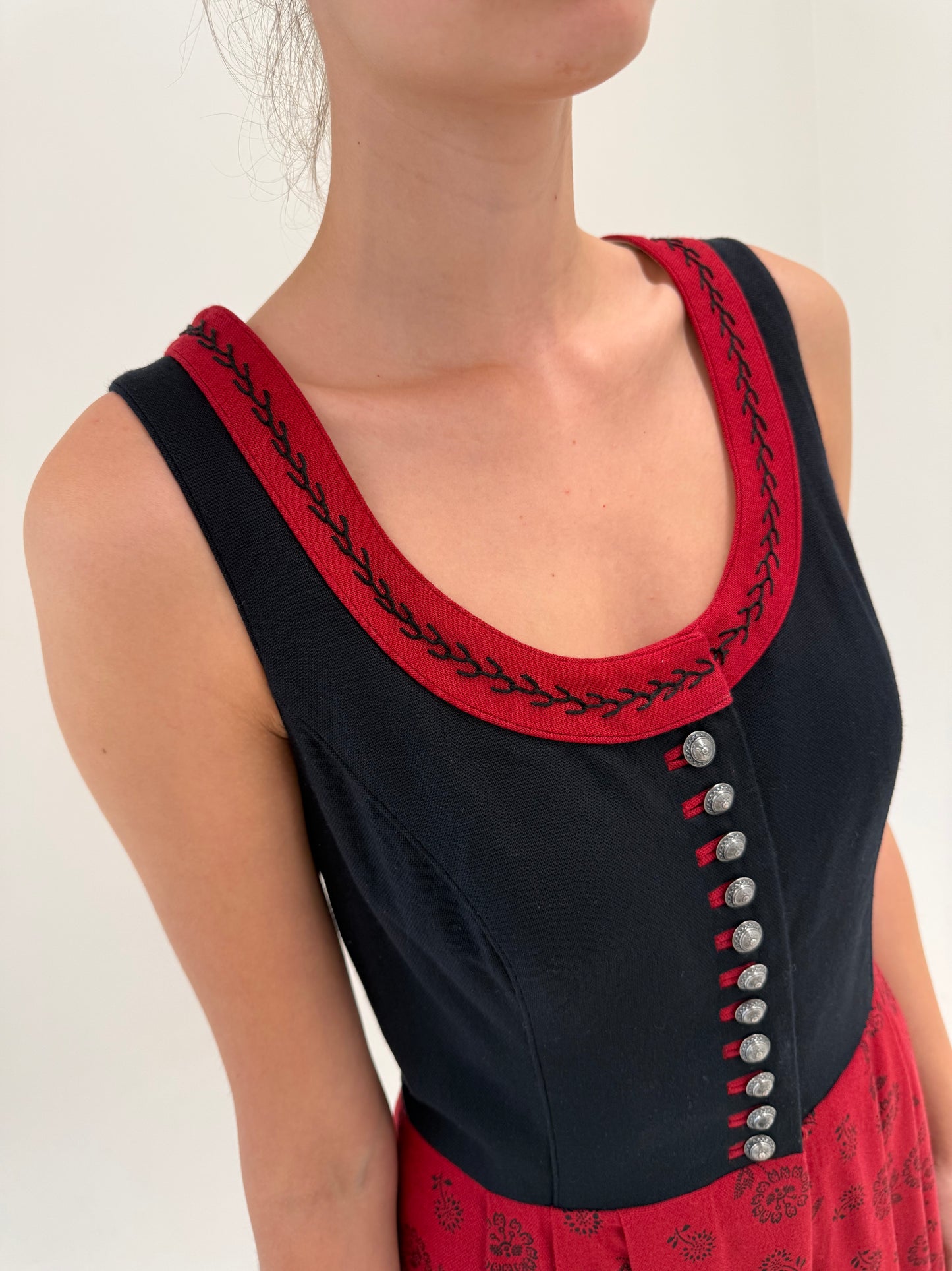 Rochie maxi din pânză grea de in cu corsaj