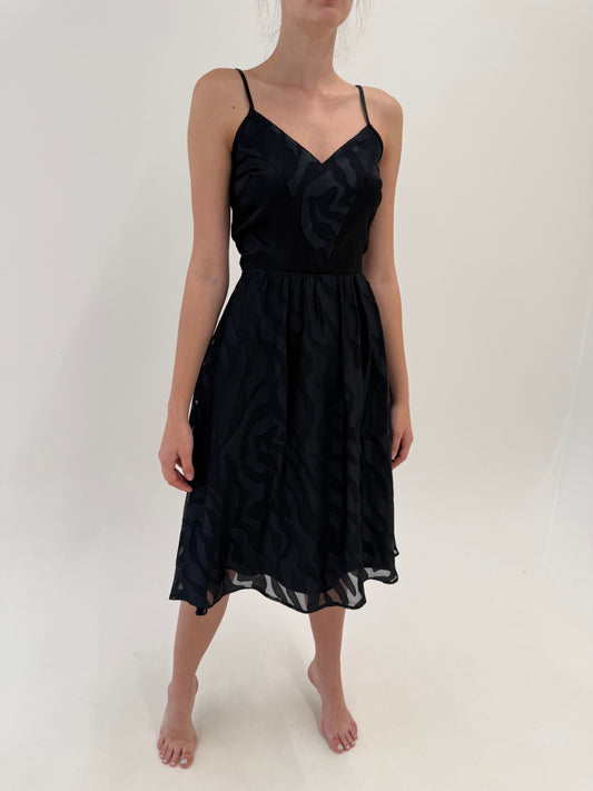 LBD vintage in croi de ani 50 de cocktail din material spectaculos